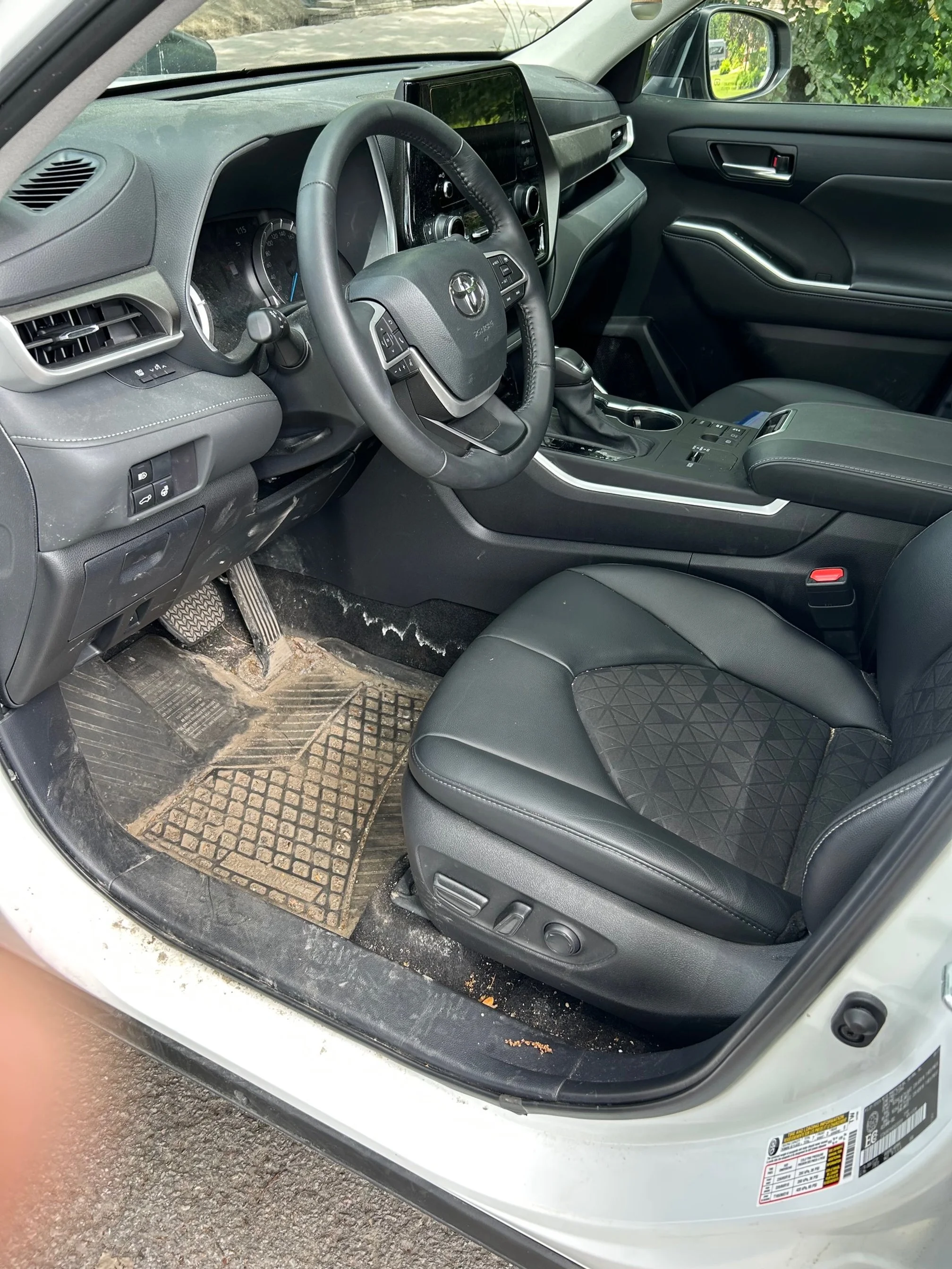 Toyota SUV interior detailing- before