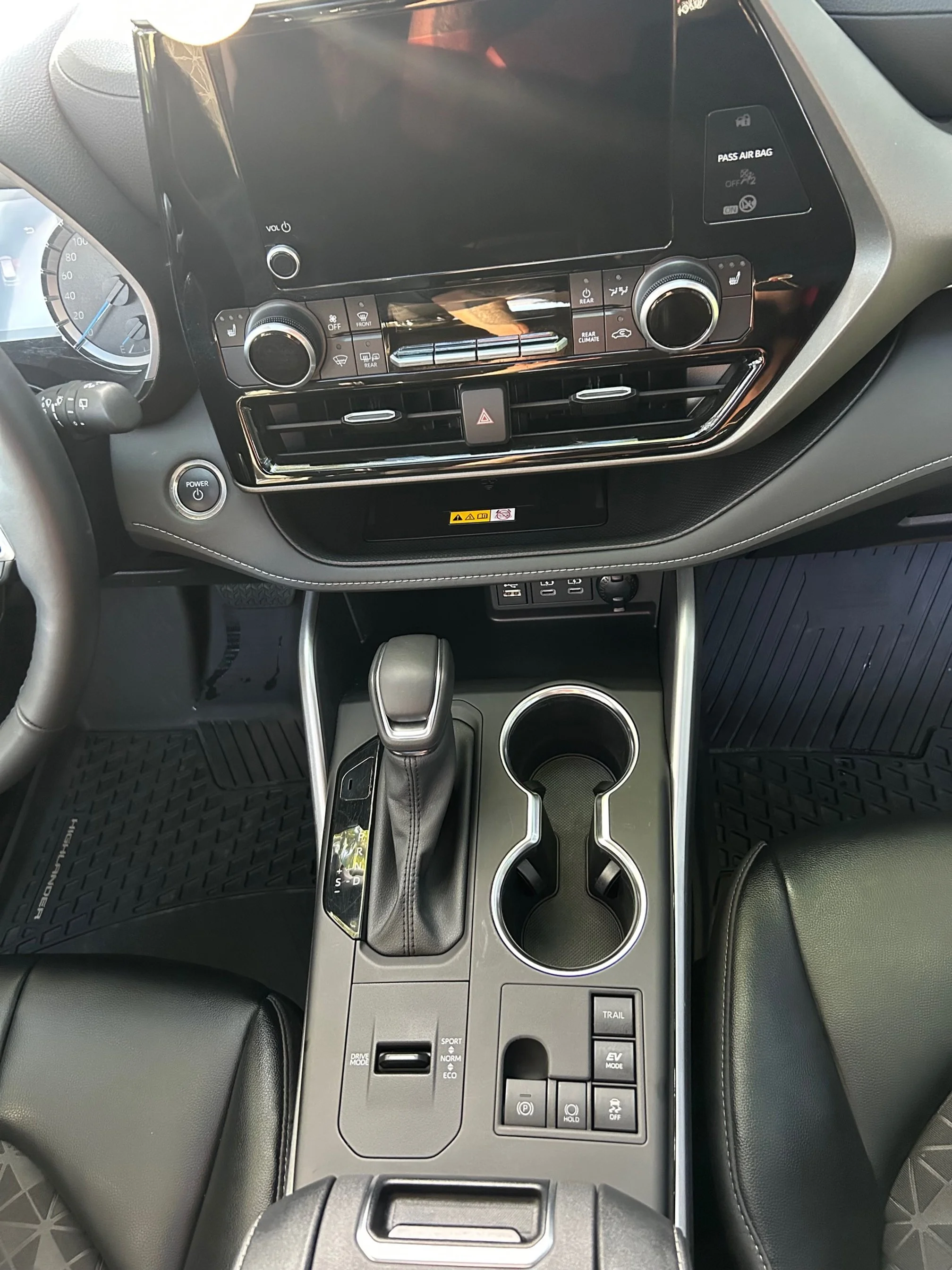 Toyota SUV interior detailing- After