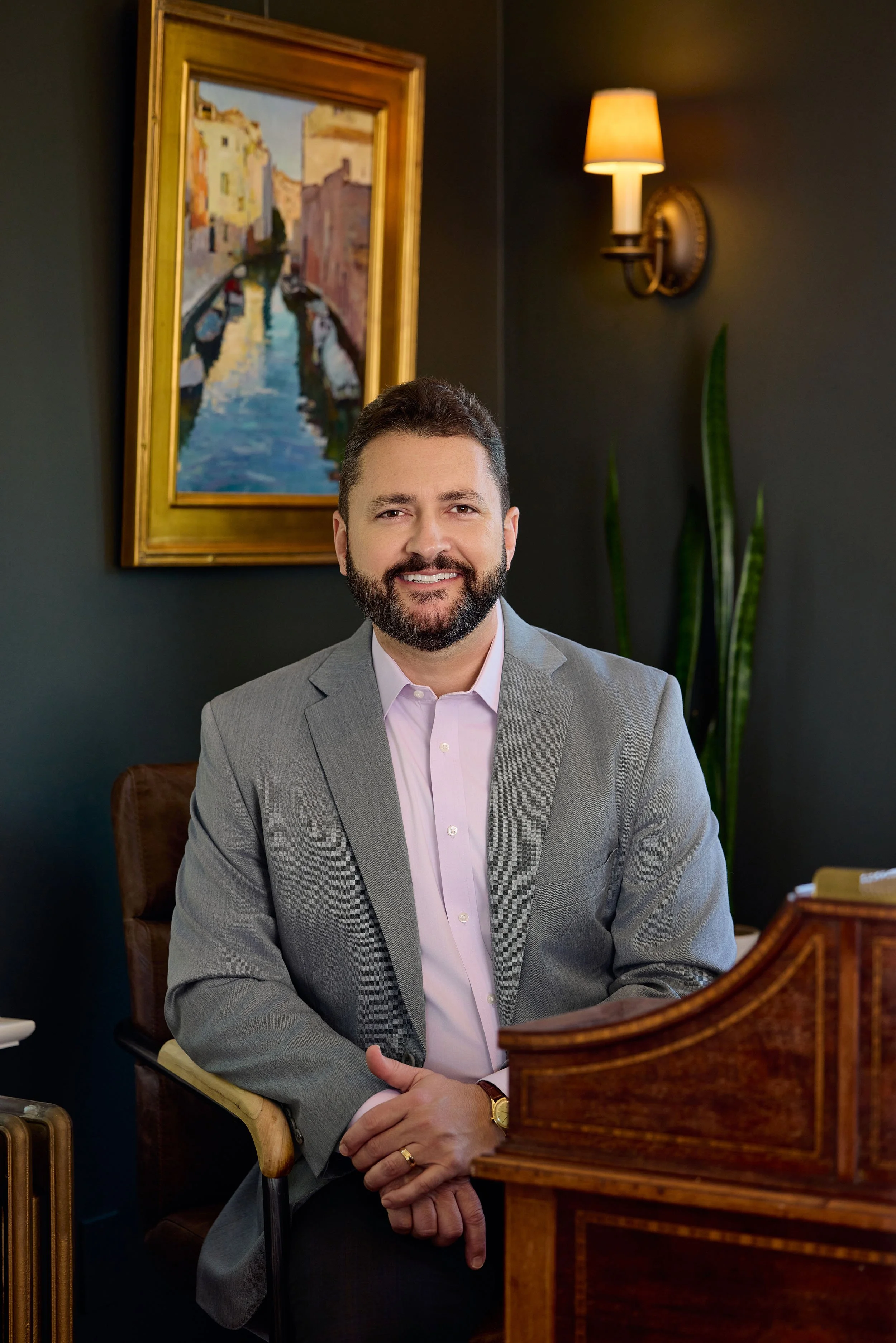 Full-time workplace neutral, full-time employment law mediator, former Assistant U.S. Attorney, former plaintiff's employment attorney, complex civil litigation and employment law case settlement.