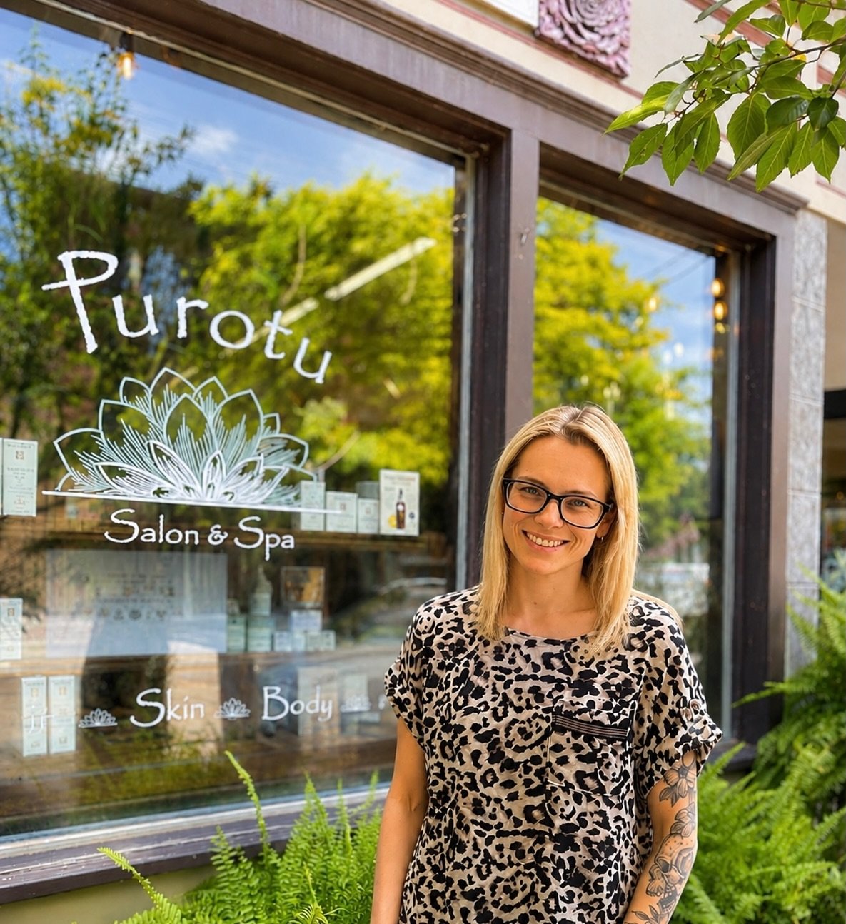 ✨Please join us in welcoming Amanda to the Purotu team! ✨

With years of experience behind the chair and a passion for creating beautiful, confidence-boosting hair, Amanda brings exceptional talent, creativity, and personalized care to every customer