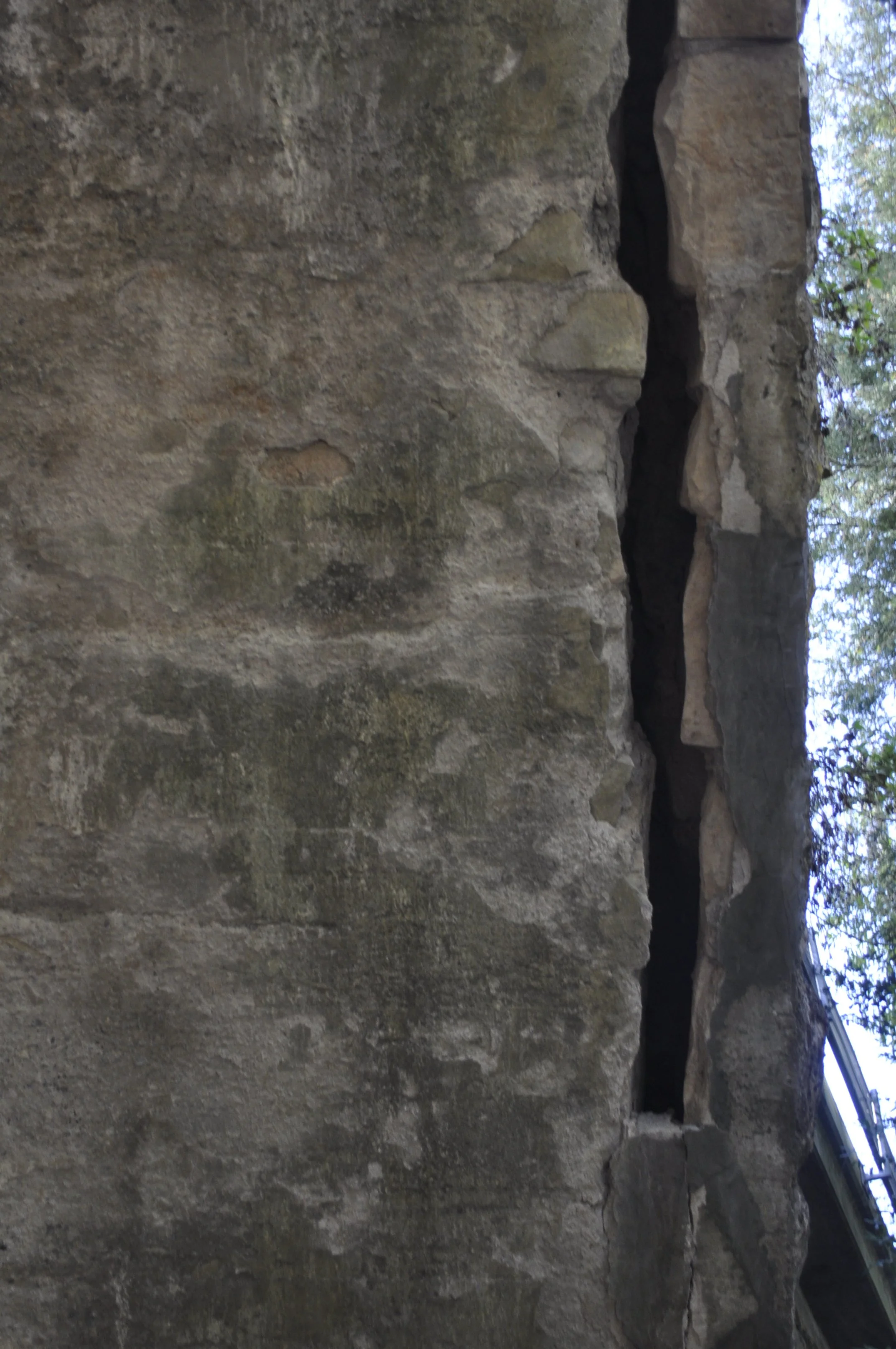 saratoga-bridge-large-structural-gap