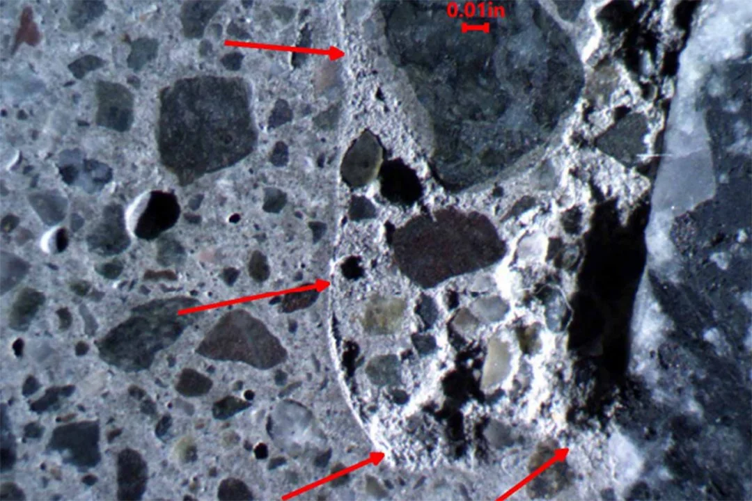 Another petrographic look at a cold joint. Clearly shows the two separate pours.