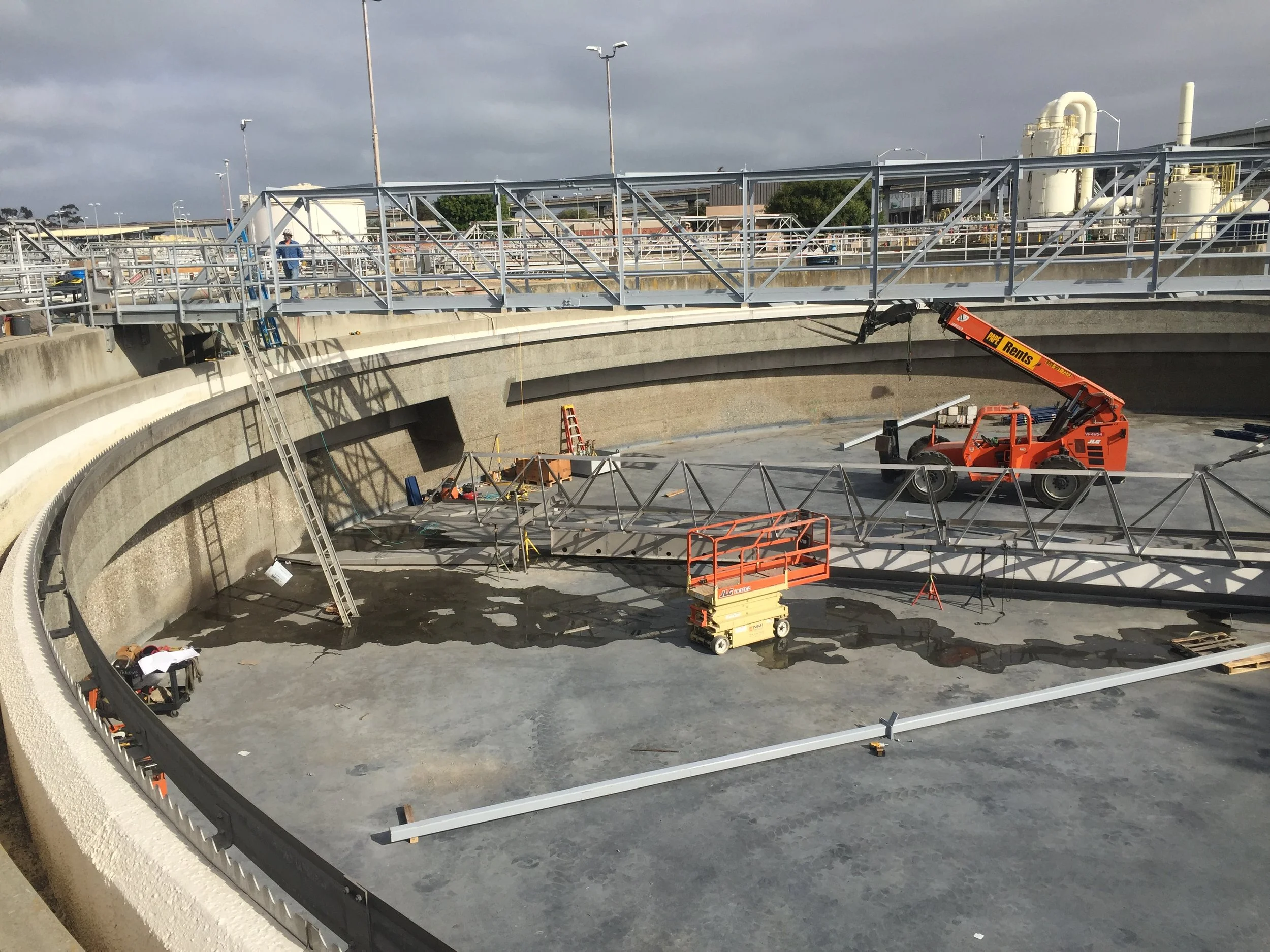 to evaluate the tensile strength of the concrete substrate and the bond strength of newly applied repair mortar at a repaired tunnel entrance section.
