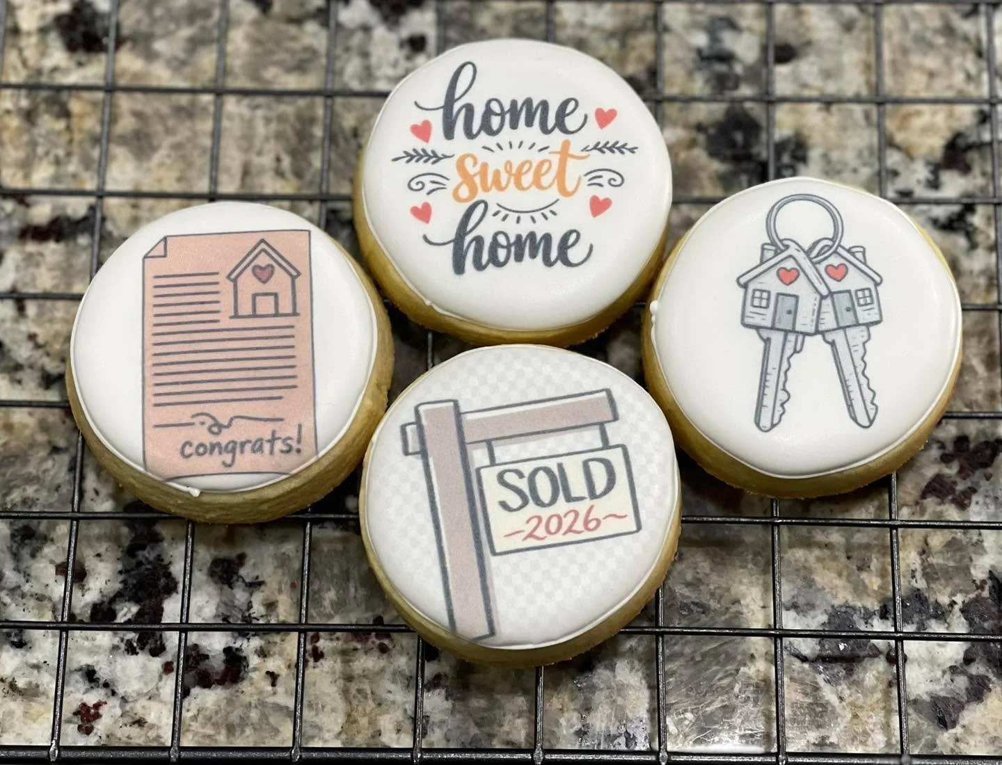 Realtor closing gift! 🎁 super cut and thoughtful! #realtor#surpriseaz#sugarcookies