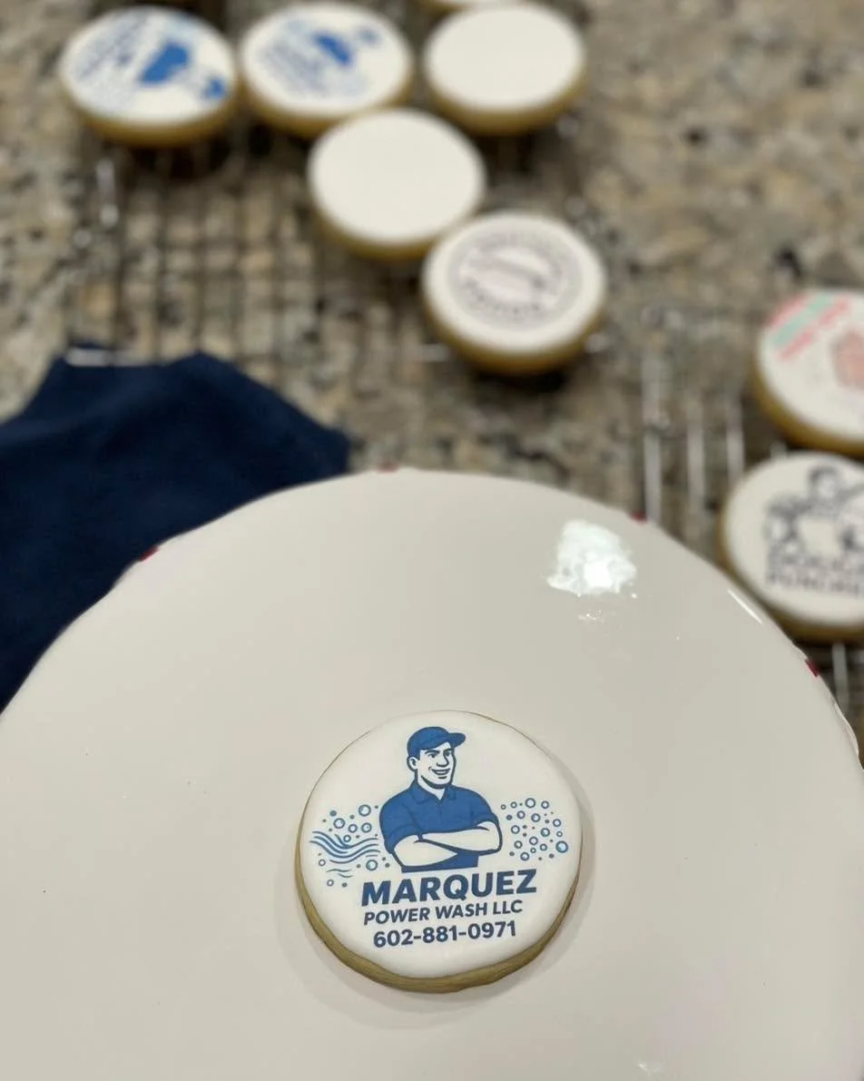 Looking for a sweet way to promote your business? 

Custom treats are a fun and memorable way to thank customers, celebrate events, or showcase your brand!

Because the best marketing is the kind people can taste. 😋
#surpriseaz#sugarcookies#customco