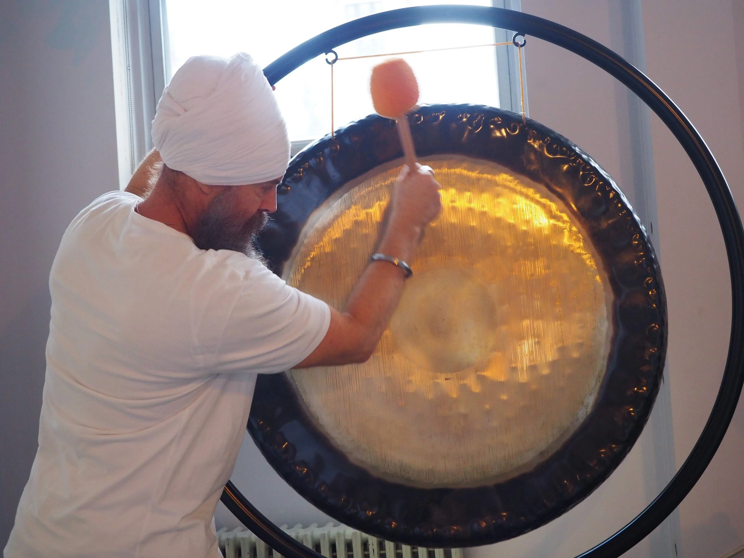 NEW Weekly Class! Friday Gong Bath