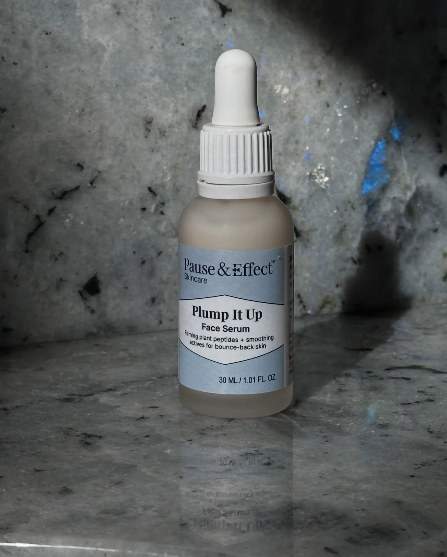 Niacinamide + hyaluronic acid help hydrate, brighten, and support firmer-looking skin. ✨

Two powerhouse ingredients. One radiant result.

#Menopause #SkinCare #PauseAndEffect