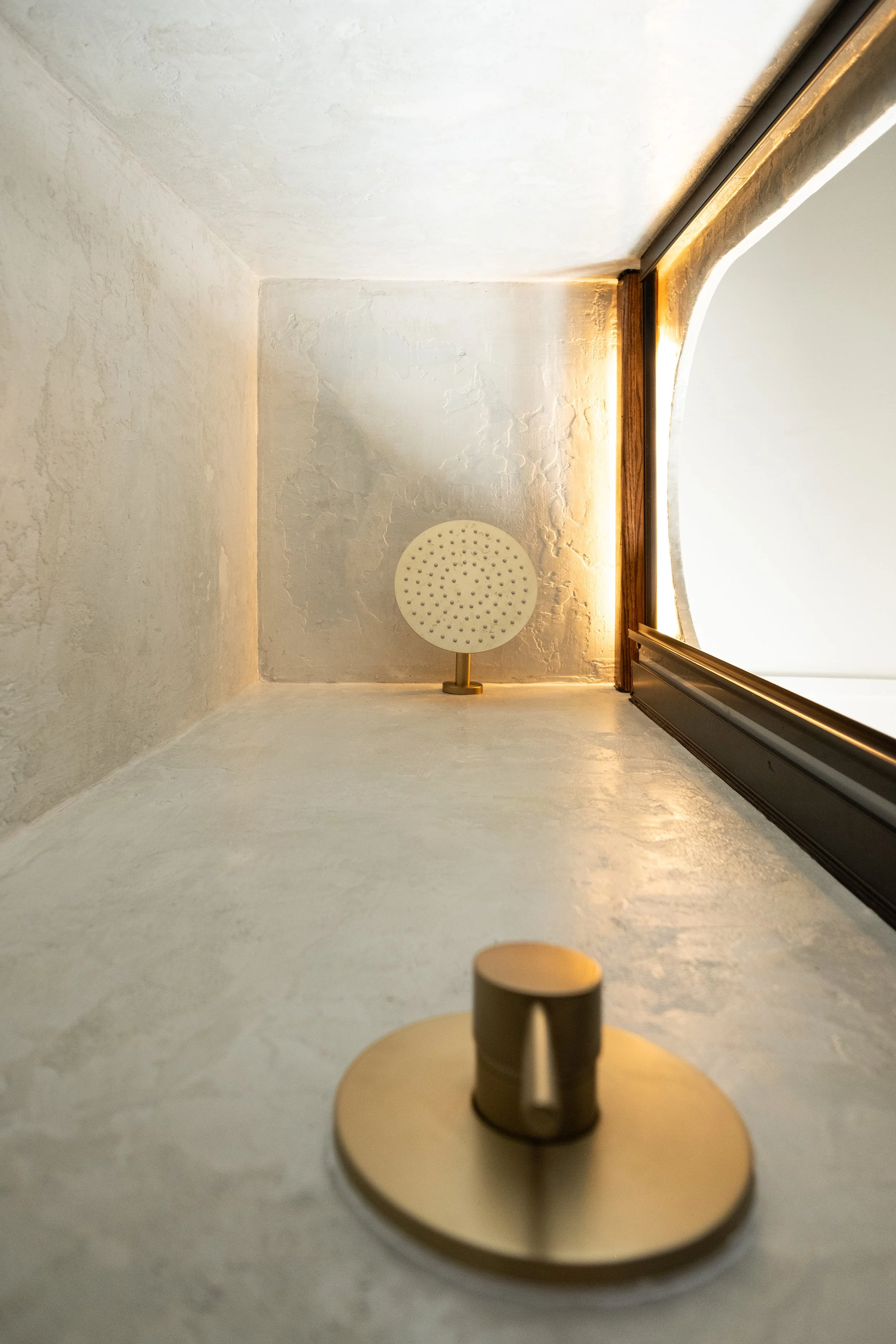 Cedar_Steel_VanBuildShower_Carlywesolowskiphotography-8.JPG