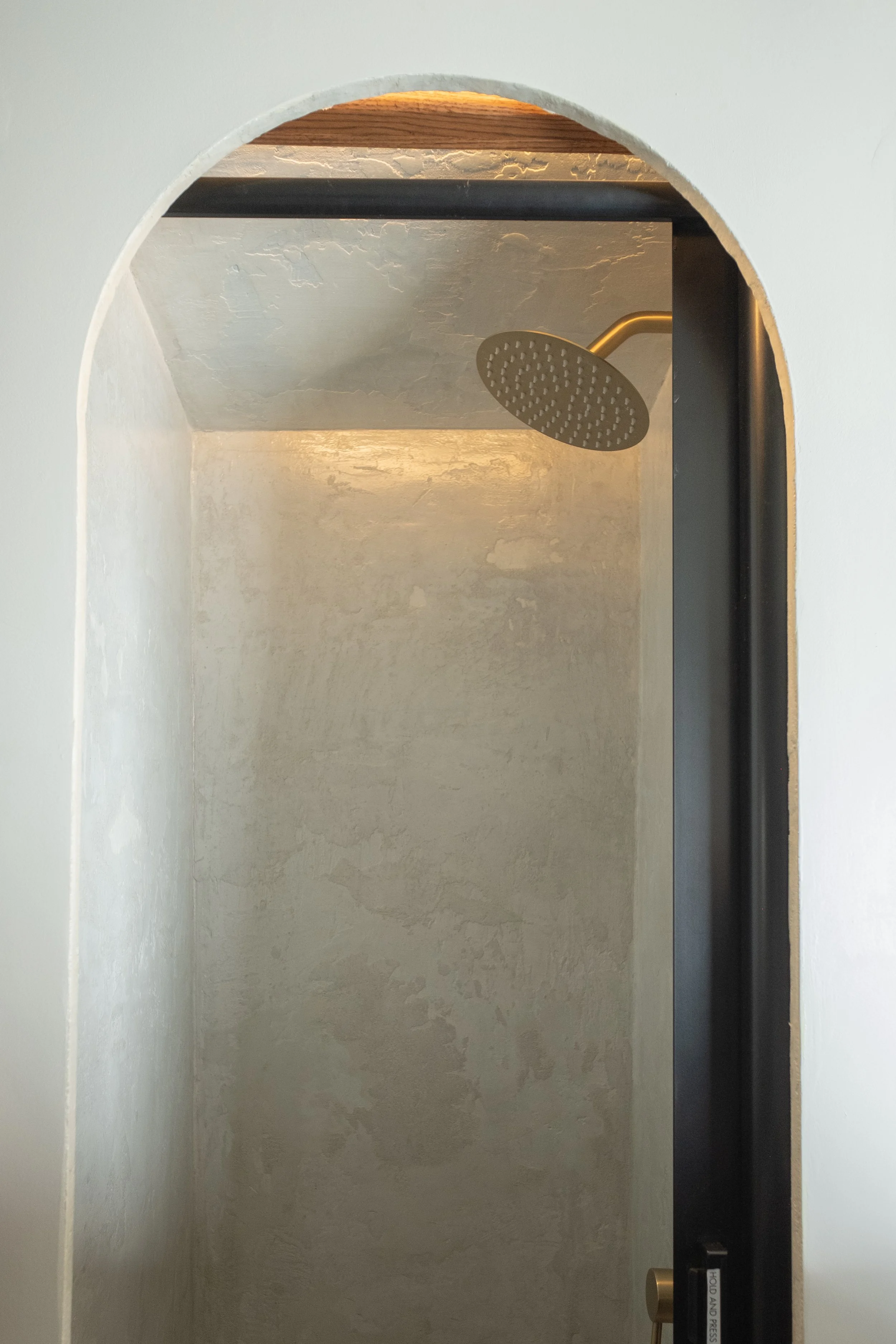 Cedar_Steel_VanBuildShower_Carlywesolowskiphotography-1.JPG