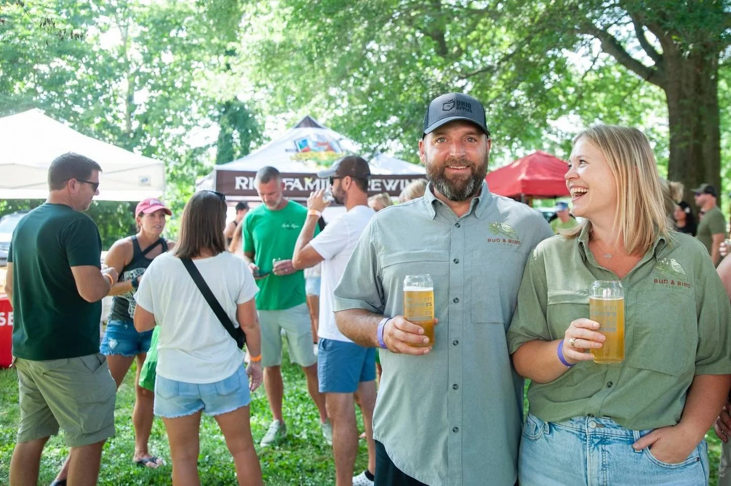It&rsquo;s been said that Dan only smiles this big when he&rsquo;s talking about hard cider&hellip; I may need to dig out some wedding photos to confirm. 🤪🍎🍺

These two smiling faces are back in Marietta tomorrow evening &mdash; pouring cider at t