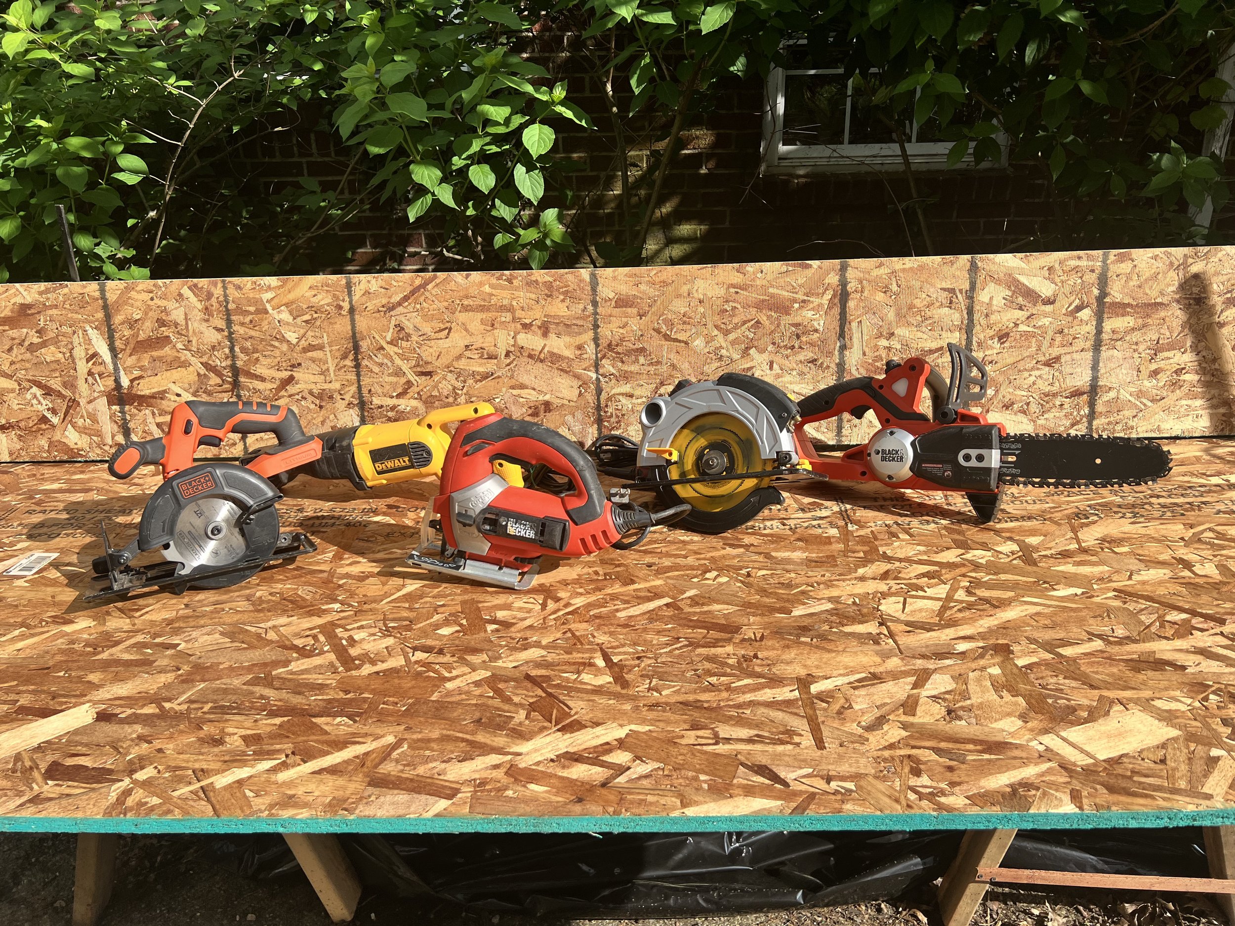 Assorted Saws