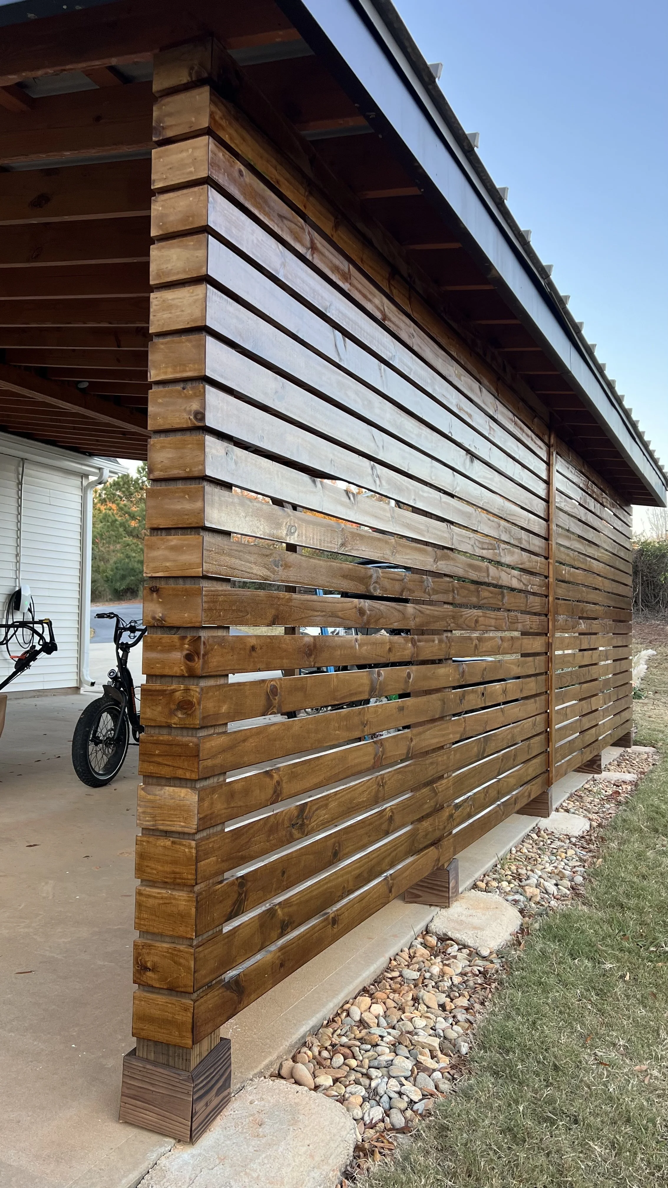 Fence installation and staining project in Campobello, SC