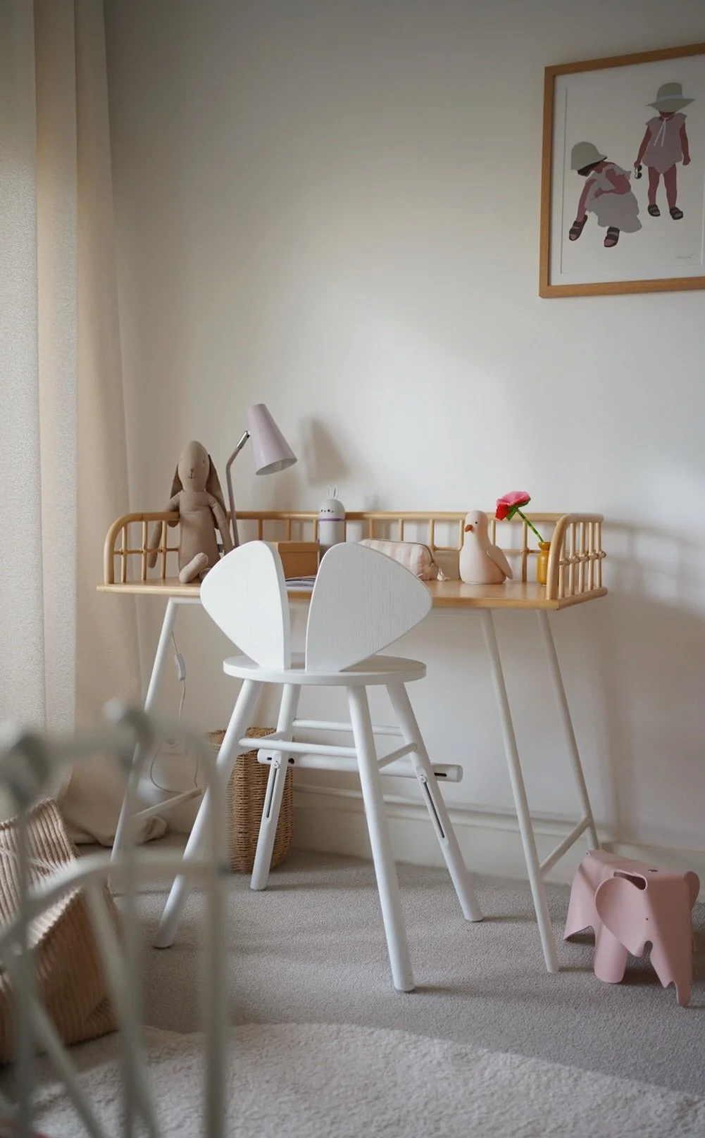 Le petit nouveau dans la chambre de Scarlett * code promo : ROSES30 (30% de remise sur tout le site !