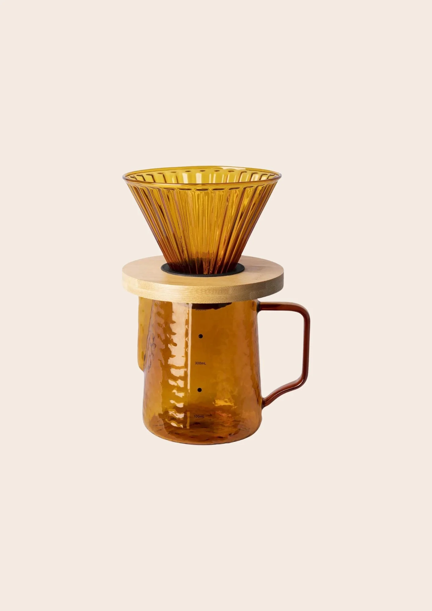 Une cafetière élégante pour le rituel du slow coffee