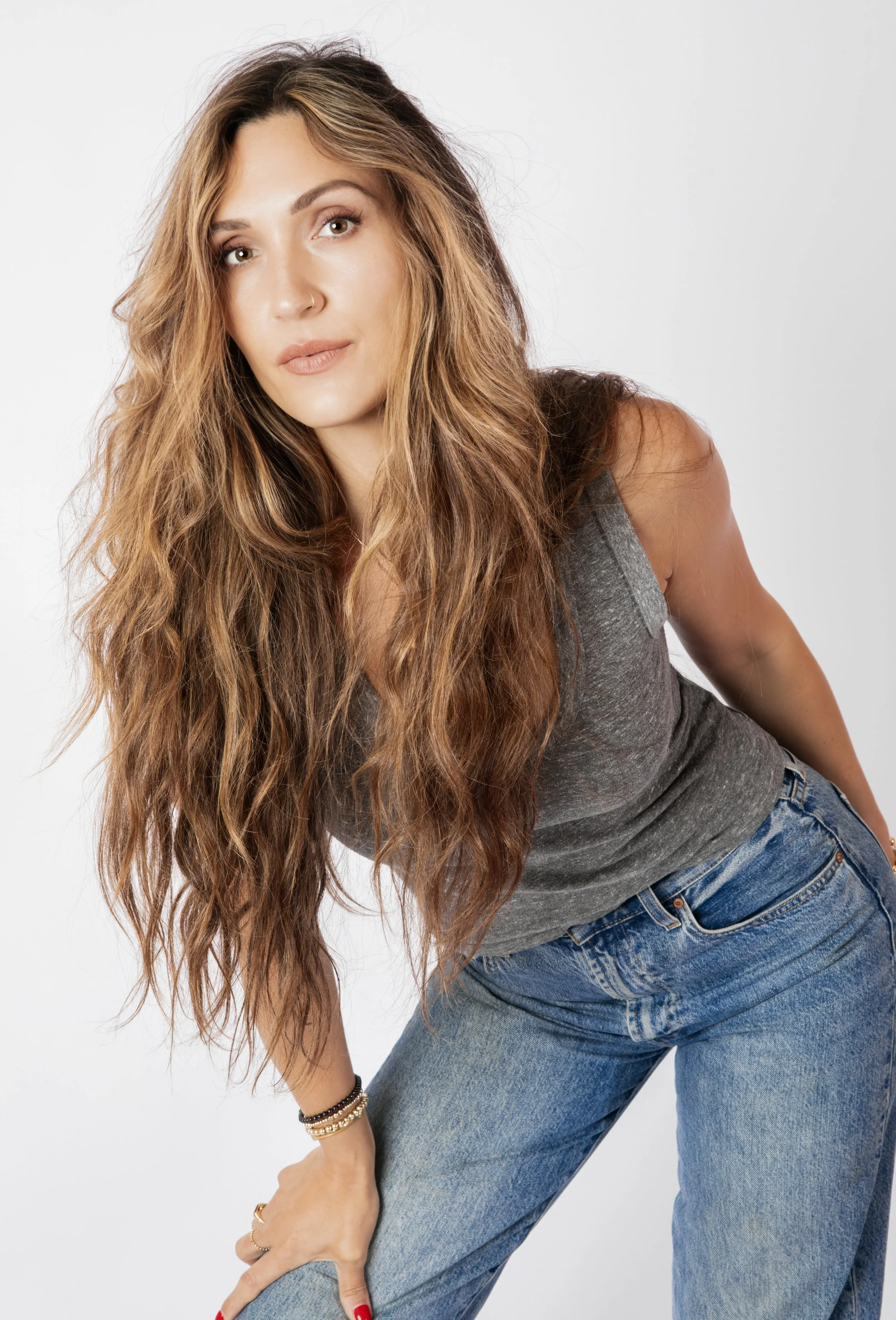 HannahPearl_Headshots_012.jpg