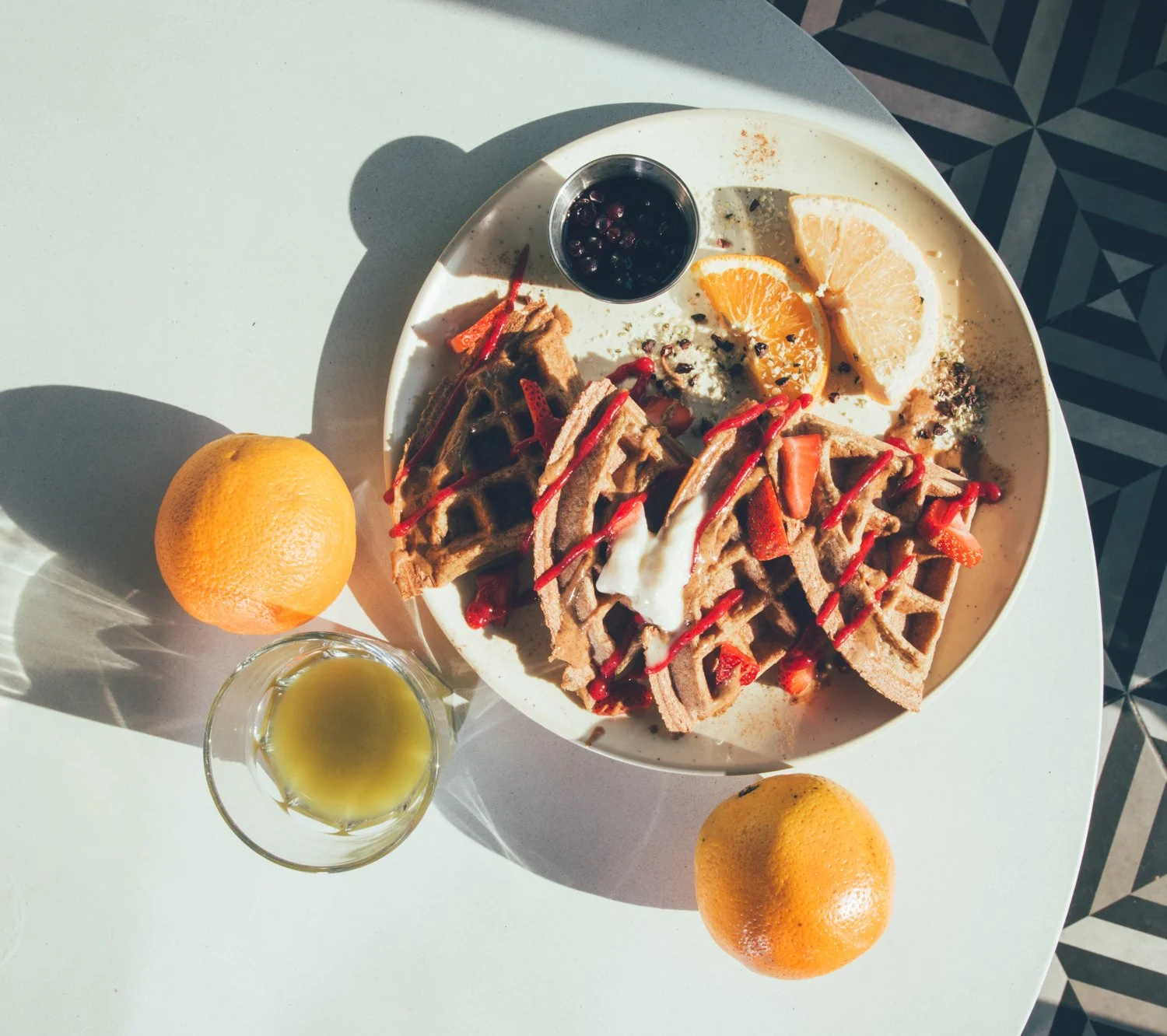 Social Media + Print Ad Campaign for Southern Squeeze