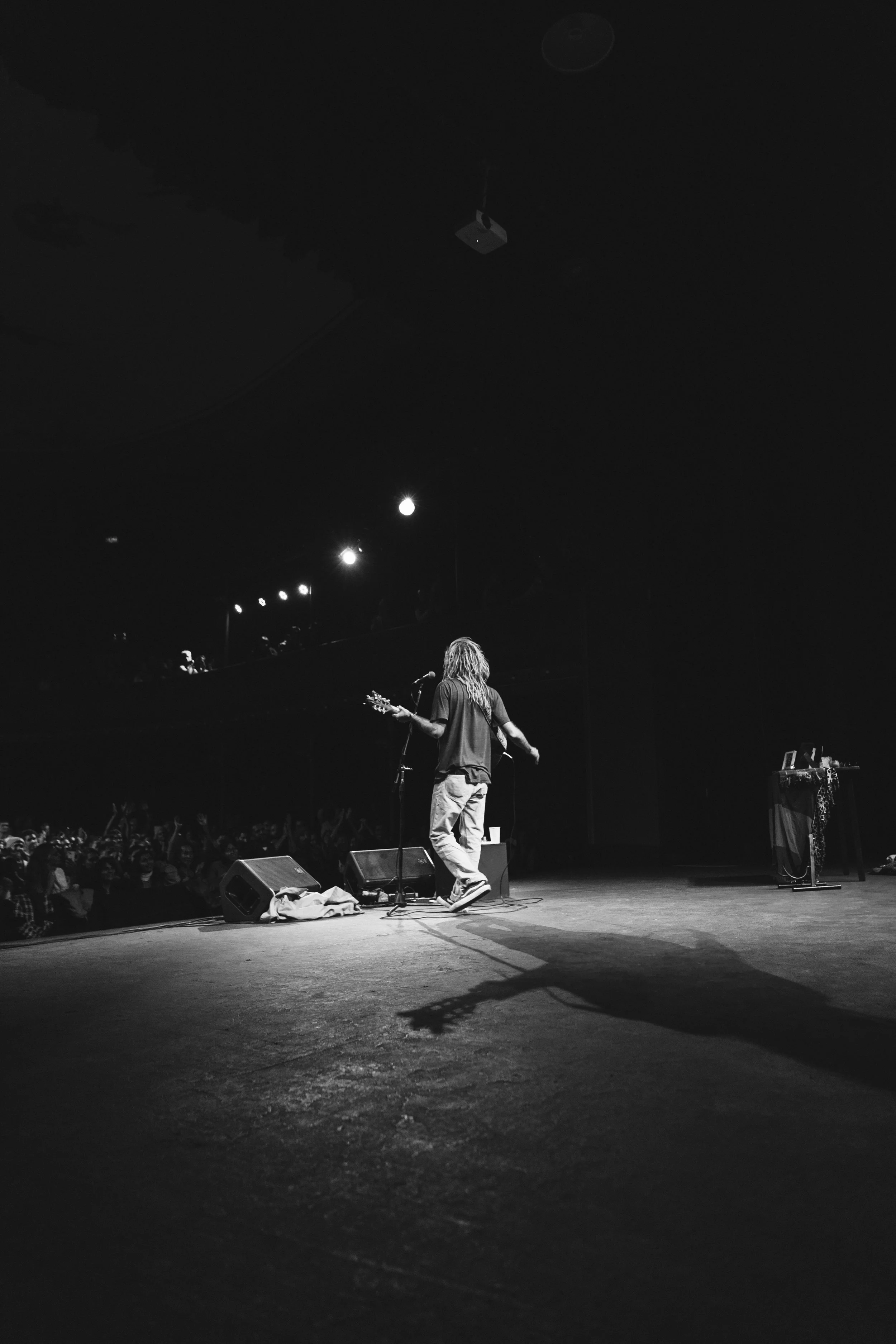SamGarrett_YogaySonido_TeatroMargaritaXirgu_BuenosAires_Argentina_2024_CatalinaCalvoDoval-61.jpg