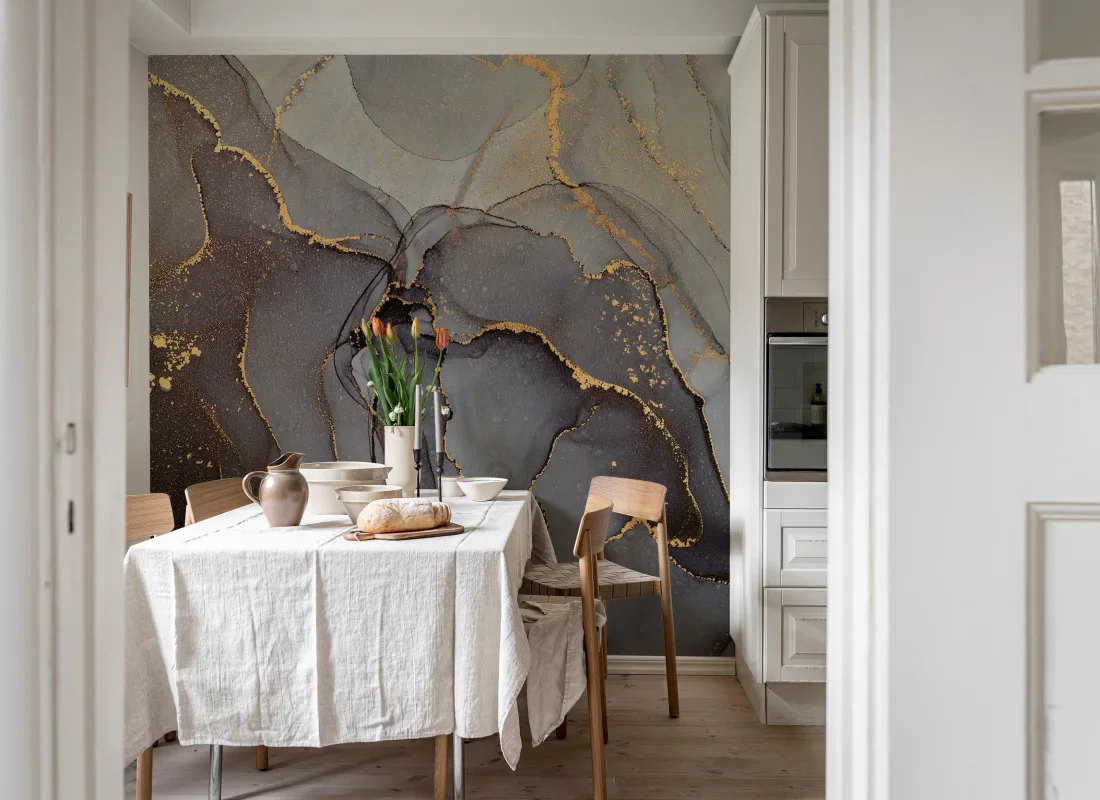 R20083_interior1.webp