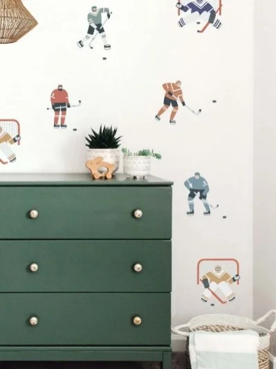 Currently on my six rewatch of Heated Rivalry. Anyone else? 🏒 

Wallpaper:
1. @wallflowerprintingco 
2. @spoonflower 
3. @shopmejmej 

#heatedrivalry #wallpaper #wallpaperdecor #wallpaperart #wallpaperinstallation #wallpaperinspo #wallpapers #hockey