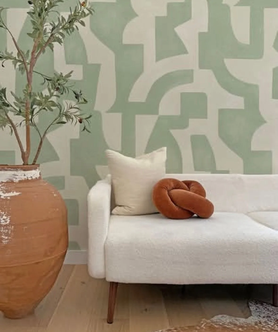 Partner highlight: @habitawallpaper 

I am absolutely delighted to add Habita, the wallpaper and textile brand from local Austin artist Emily Wong, to my sample collection. 

I had the pleasure to see her workshop in person and it&rsquo;s clear how i