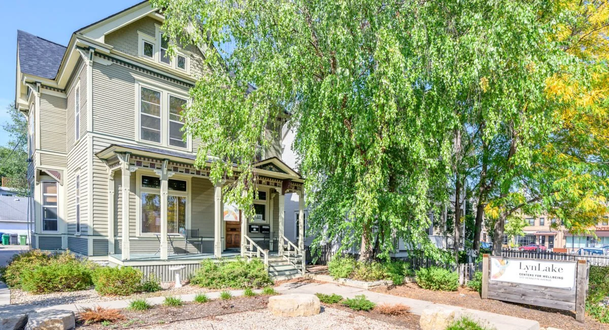 3112 Hennepin Ave - front view