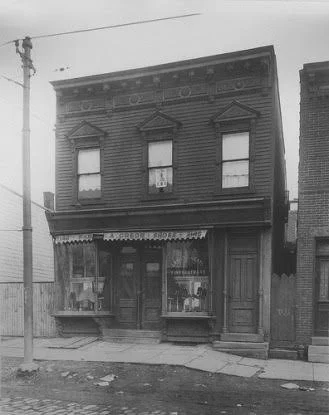newtown Queens SHoe SHop.jpg