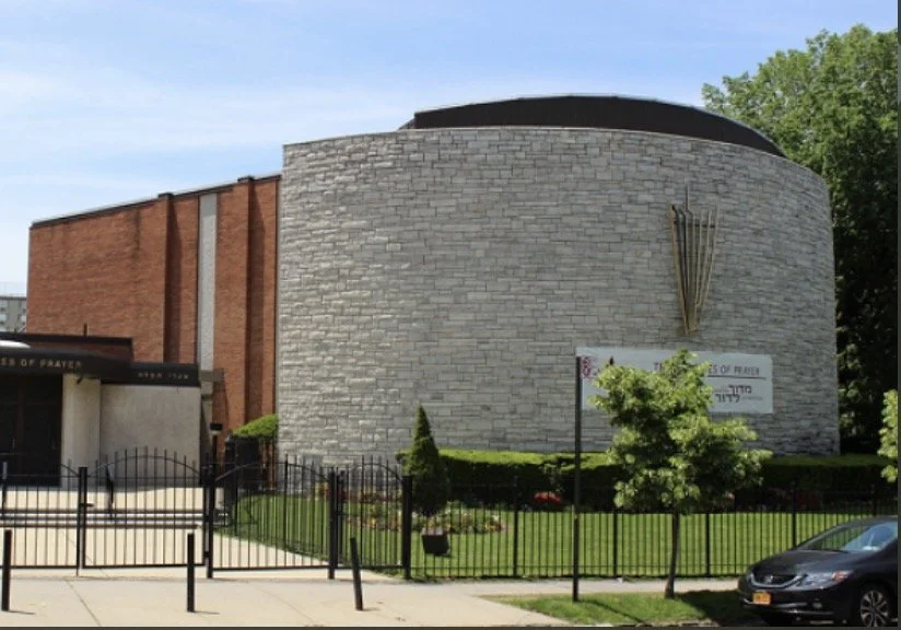 Exterior of Temple Gates of Prayer in Flushing, Queens, where Rabbi Dubin served beginning in the 1930s
