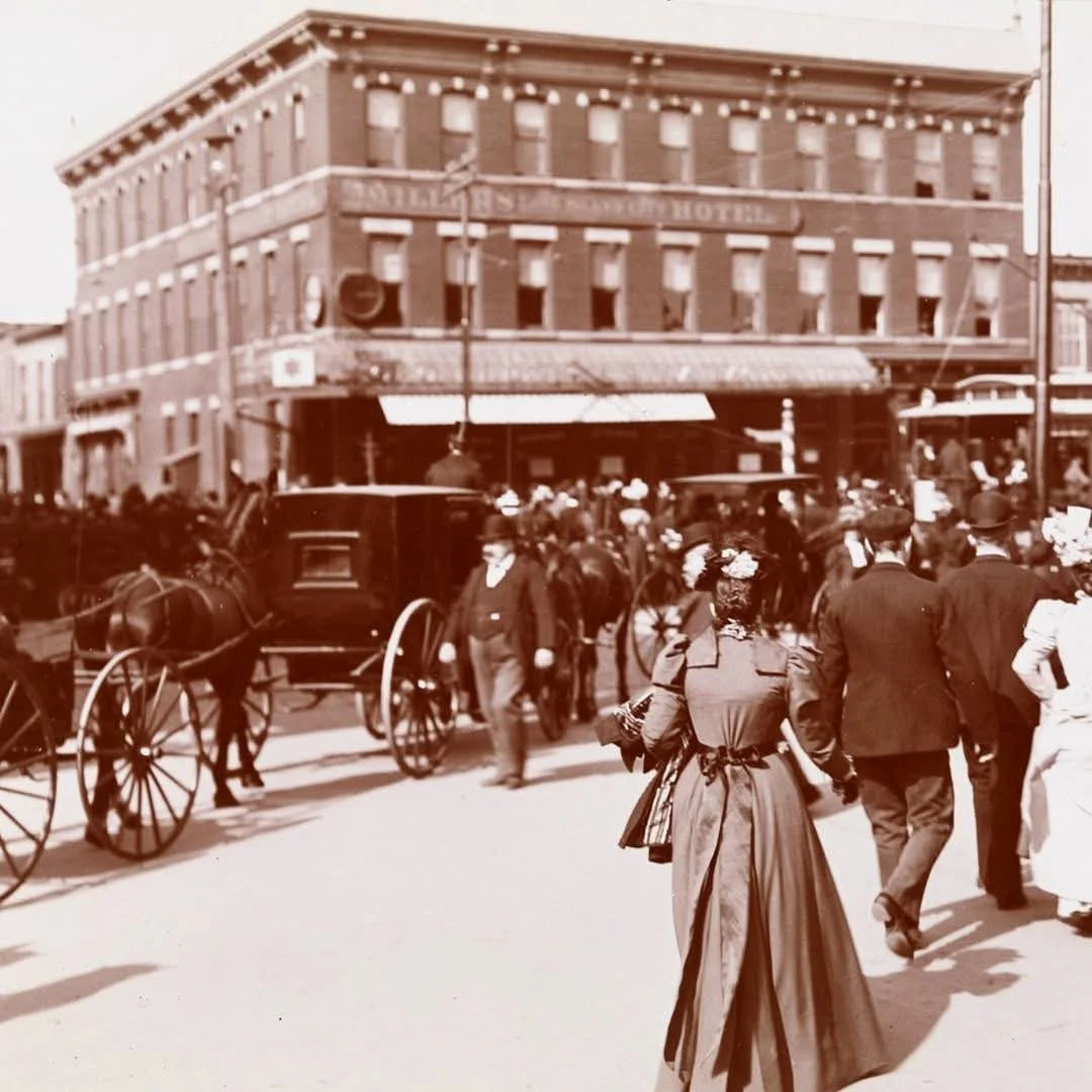 Historic view of Hunter’s Point in Long Island City, Queens. Miller Hotel Hunter's Point Queens.