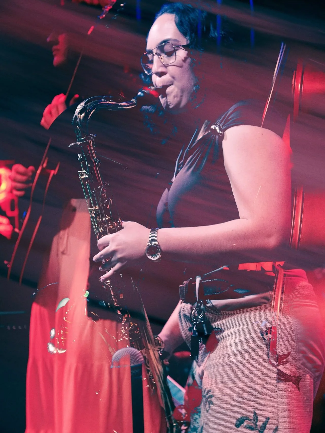 @daisydavidson.mp3 performing at @hymn.bar - 26-08-26 

Such a great show, super talented individuals here as always at this fantastic venue 🎷 🦦 🐧