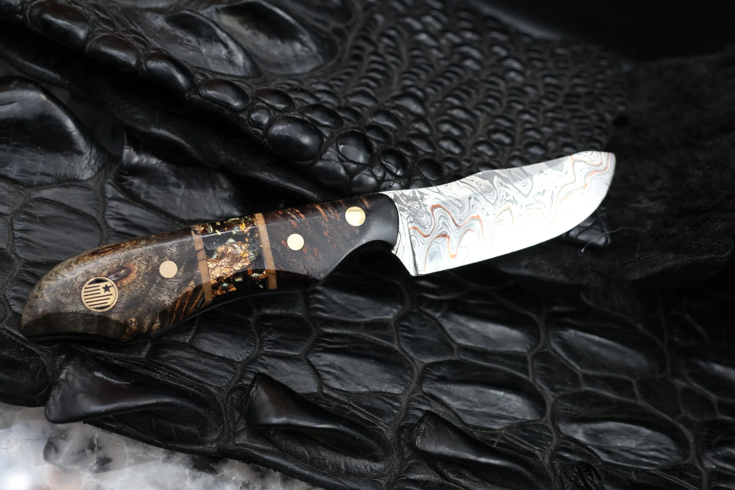Buckeye Burl Chaos and Checkered Damascus Skinner Knife | Copper & Carbon Steel Blade | Flag Pin