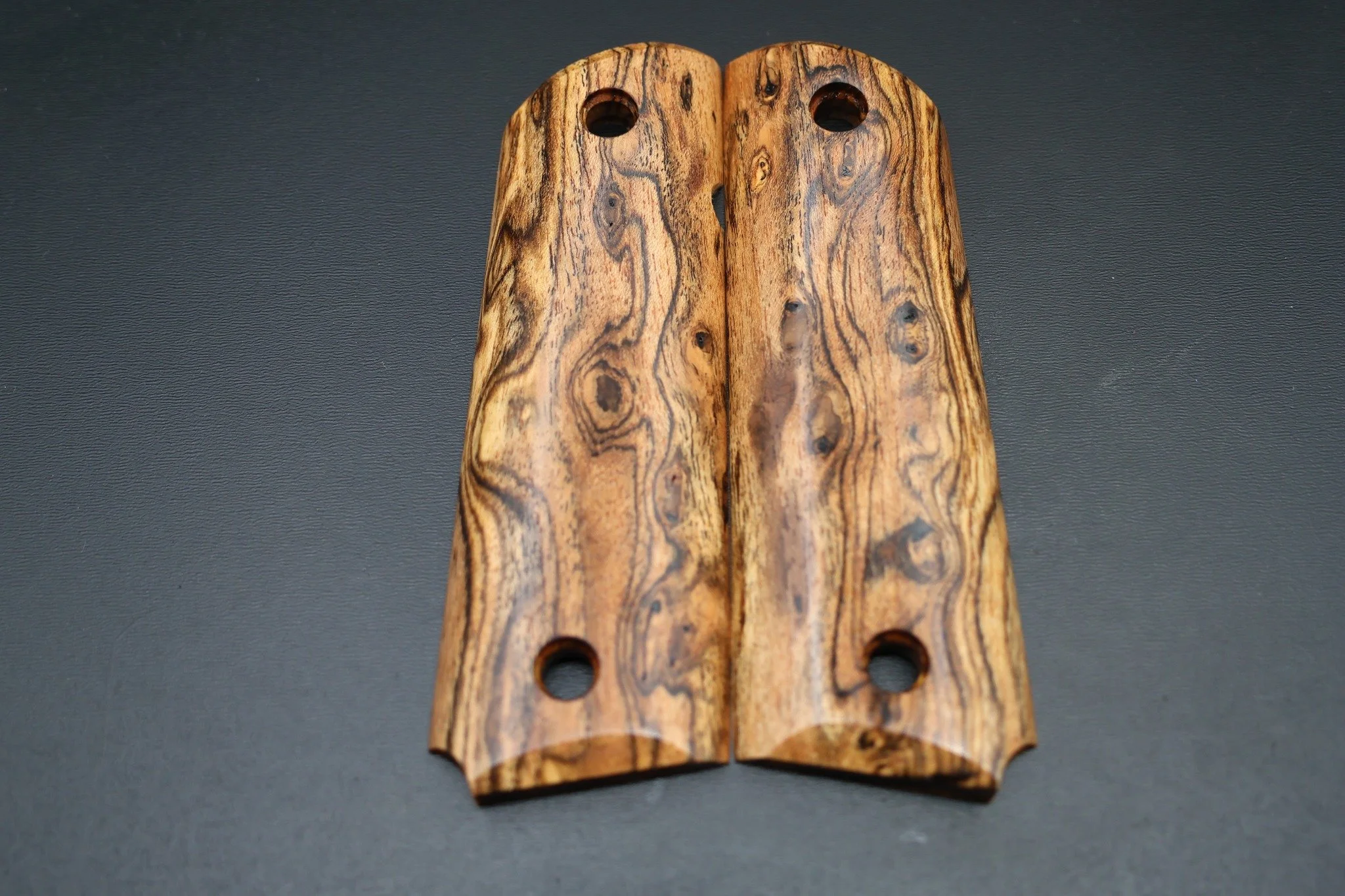 Bocote wood is BEAUTIFUL!

This new set is now available for your to update your daily carry!

https://www.saltydoglumber.com/shop/p/full-size-1911-pistol-grips-handcrafted-from-stabilized-burl-wood-2cbab-9jn28-tr7yy-gp57f-58k4h-nlf27-kcx39-yrmcp-79m