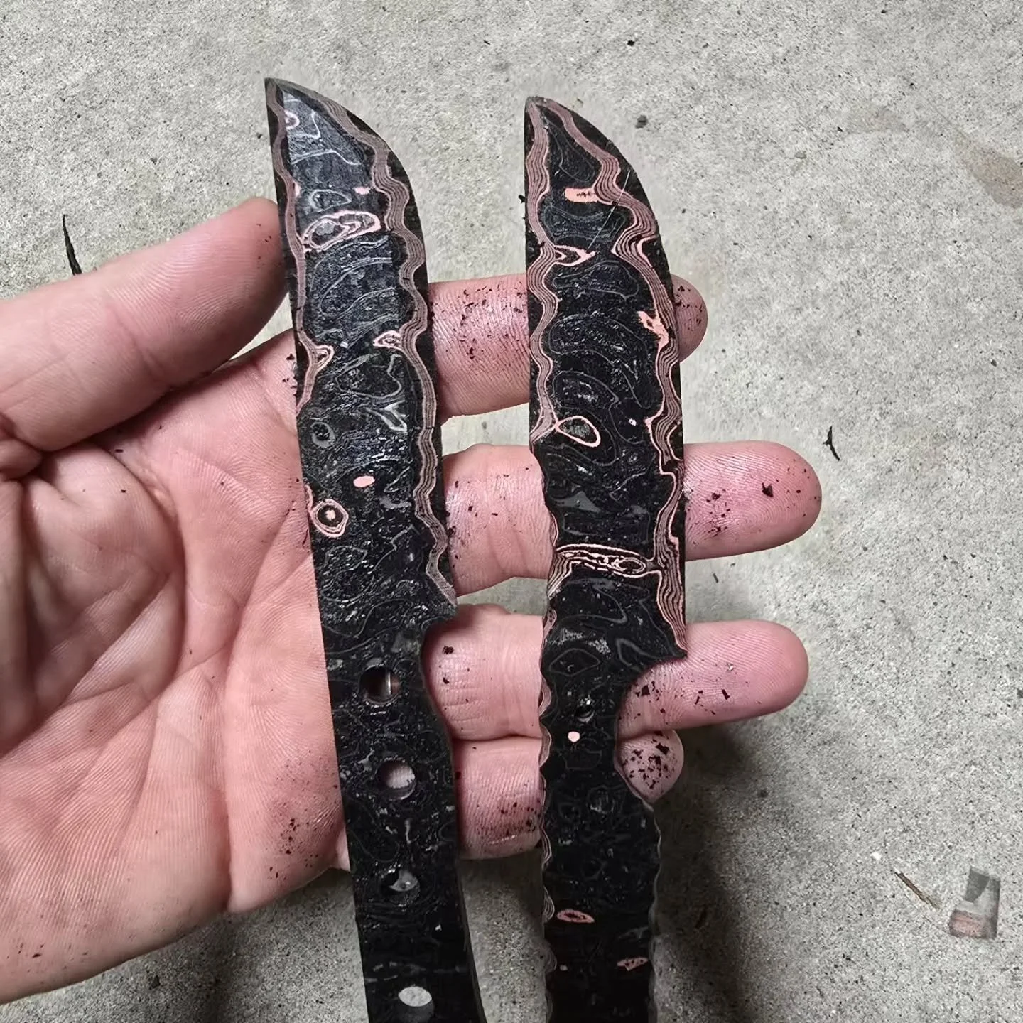 Some truly spectacular pieces just came out of heat treatment!!! 

We will get these beauties cleaned up and show you how they turn out soon so follow for more!

#damascus #tool #southtexas #handmade #steel
