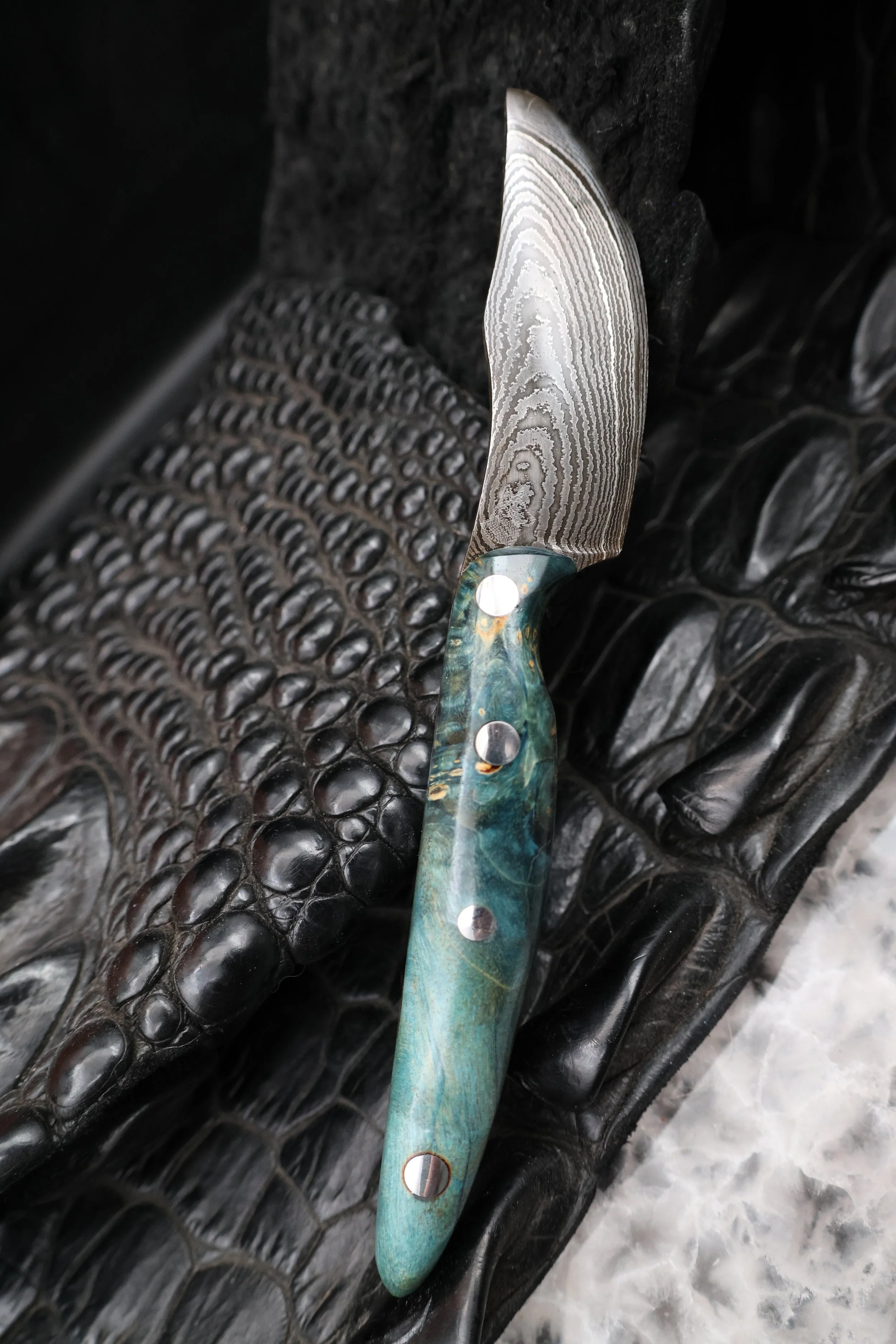 Salty Skinner | Hand-Forged Damascus & Blue Box Elder Burl