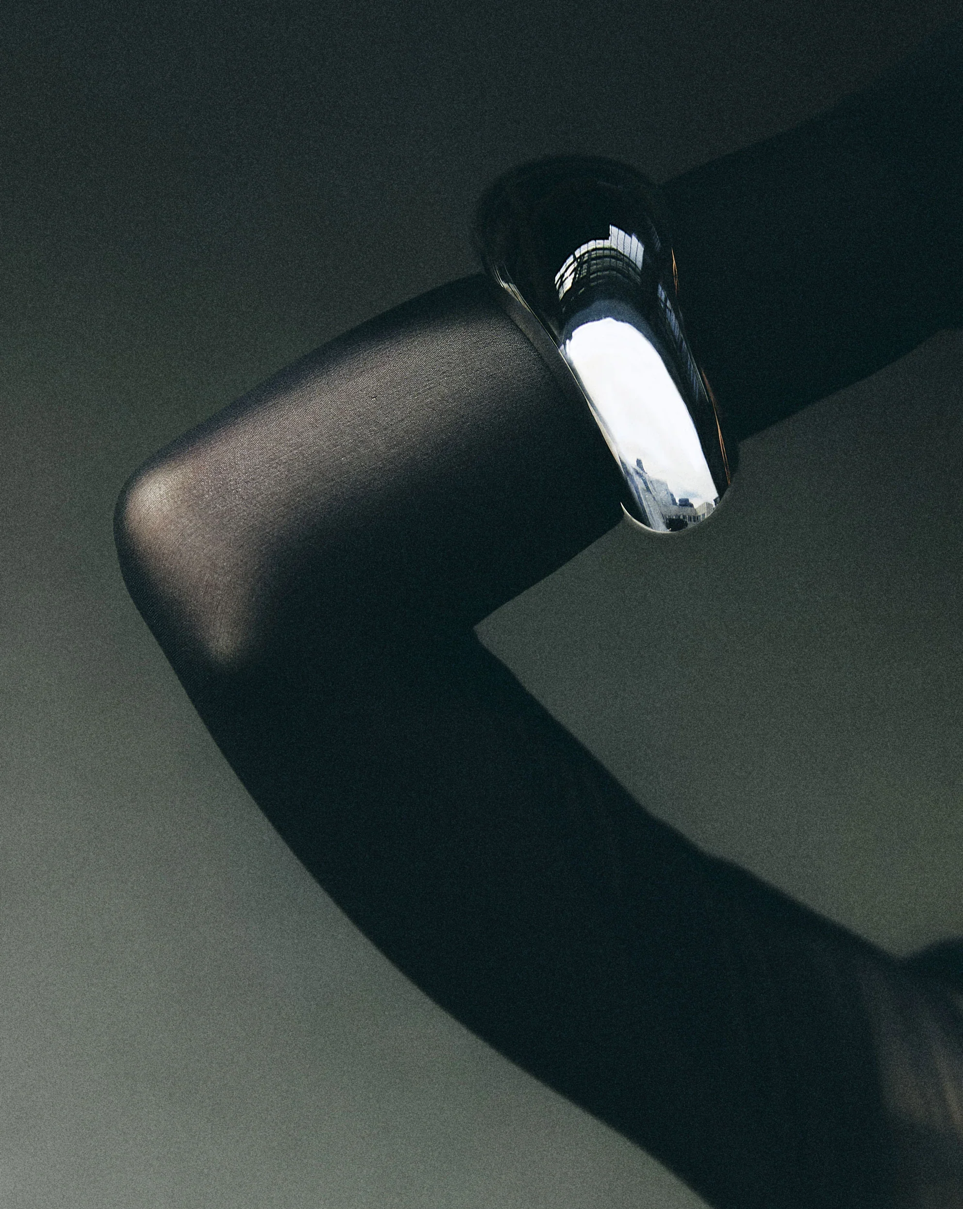 Lara Sonmez, Bangle.