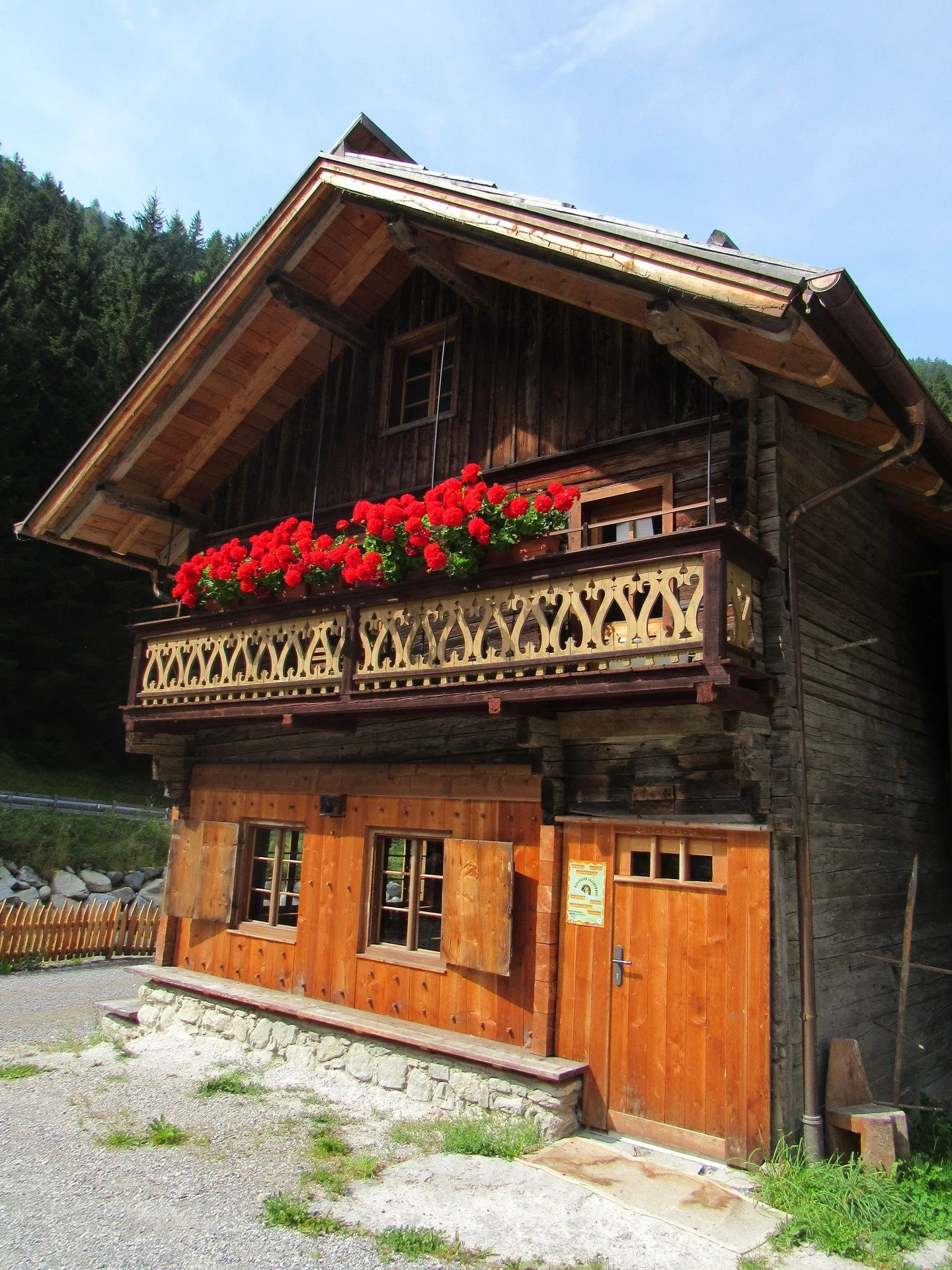 Schlechtwetterprogramm für morgen:
Mühle besichtigen, Ausstellung bewundern, Shoppen... 😊
Wir haben morgen von 14.00 bis 18.00 Uhr für Euch geöffnet. Kemmts vorbei! 😊