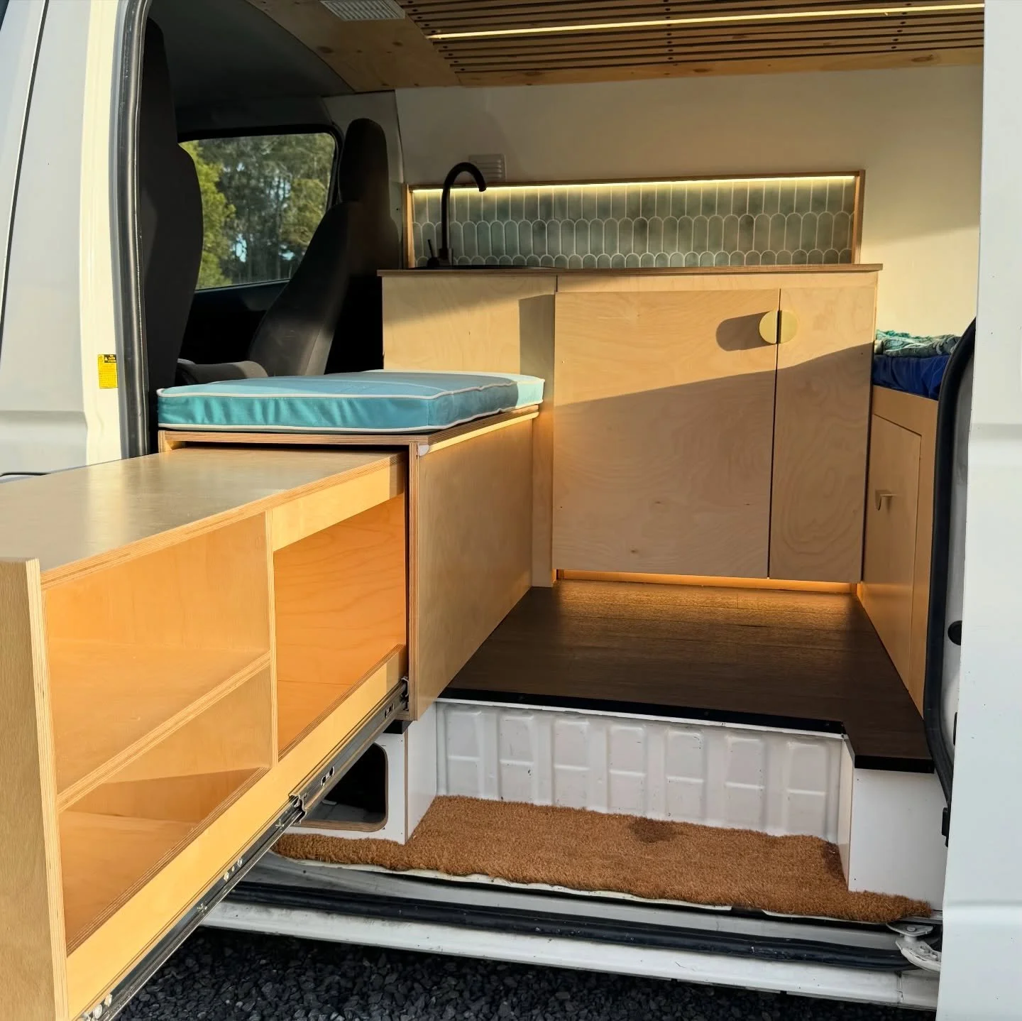 Need a custom fit out? 💭
Send us a message via link in bio☺️