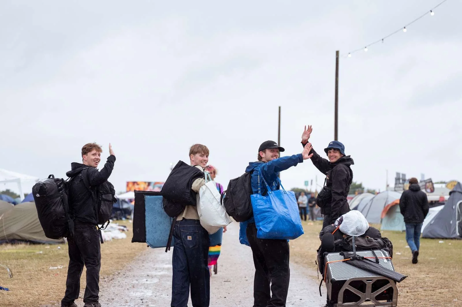 Det er nemt at leje en soundboks til roskilde festival hos billig soundboks. Den bliver leveret til festivalen