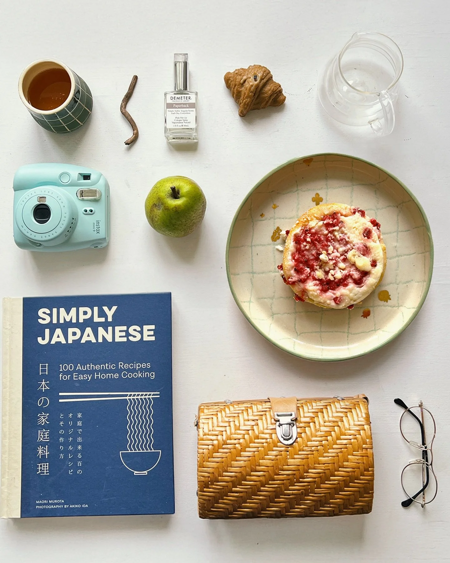 N&aacute;&scaron; survival kit na tento v&iacute;kend🍐✨☕️