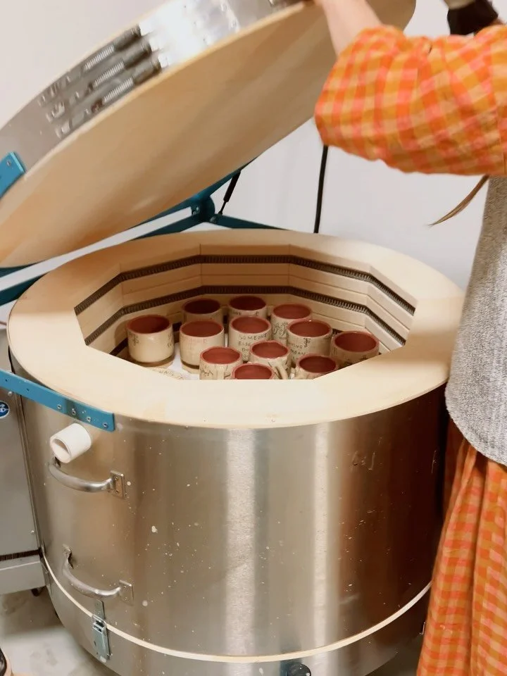 Ohl&eacute;dnut&iacute; za rokem 2025 &mdash; ne za v&scaron;&iacute;m, co se stalo, ale za p&aacute;r momenty, kter&eacute; si chceme uchovat v paměti. 🤍

&bull; prvn&iacute; keramick&aacute; spolupr&aacute;ce s @cornerstories_ 
&bull; experimentov