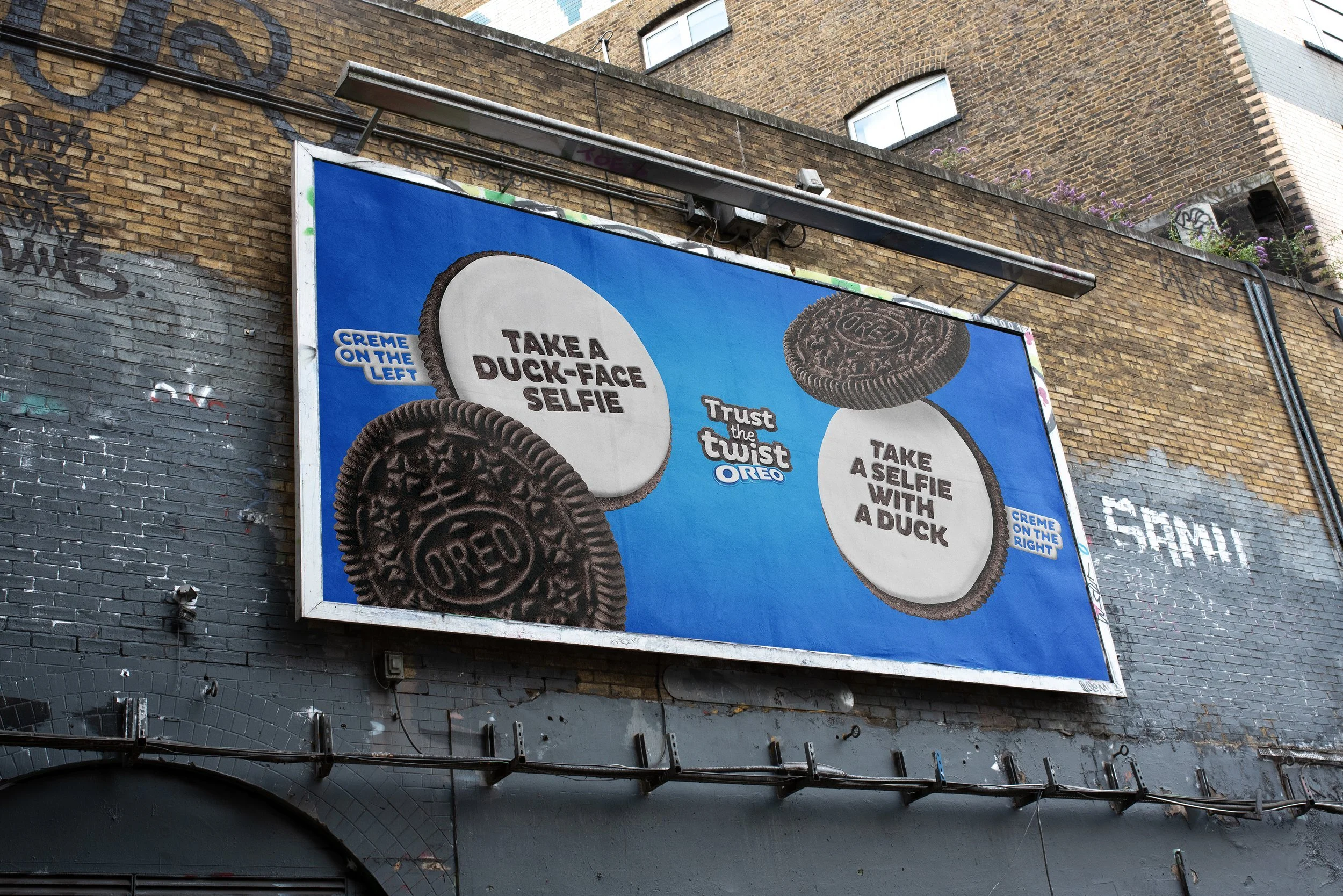 shiniaev-oreo-trust-the-twist-campaign-large-format-billboard.jpg