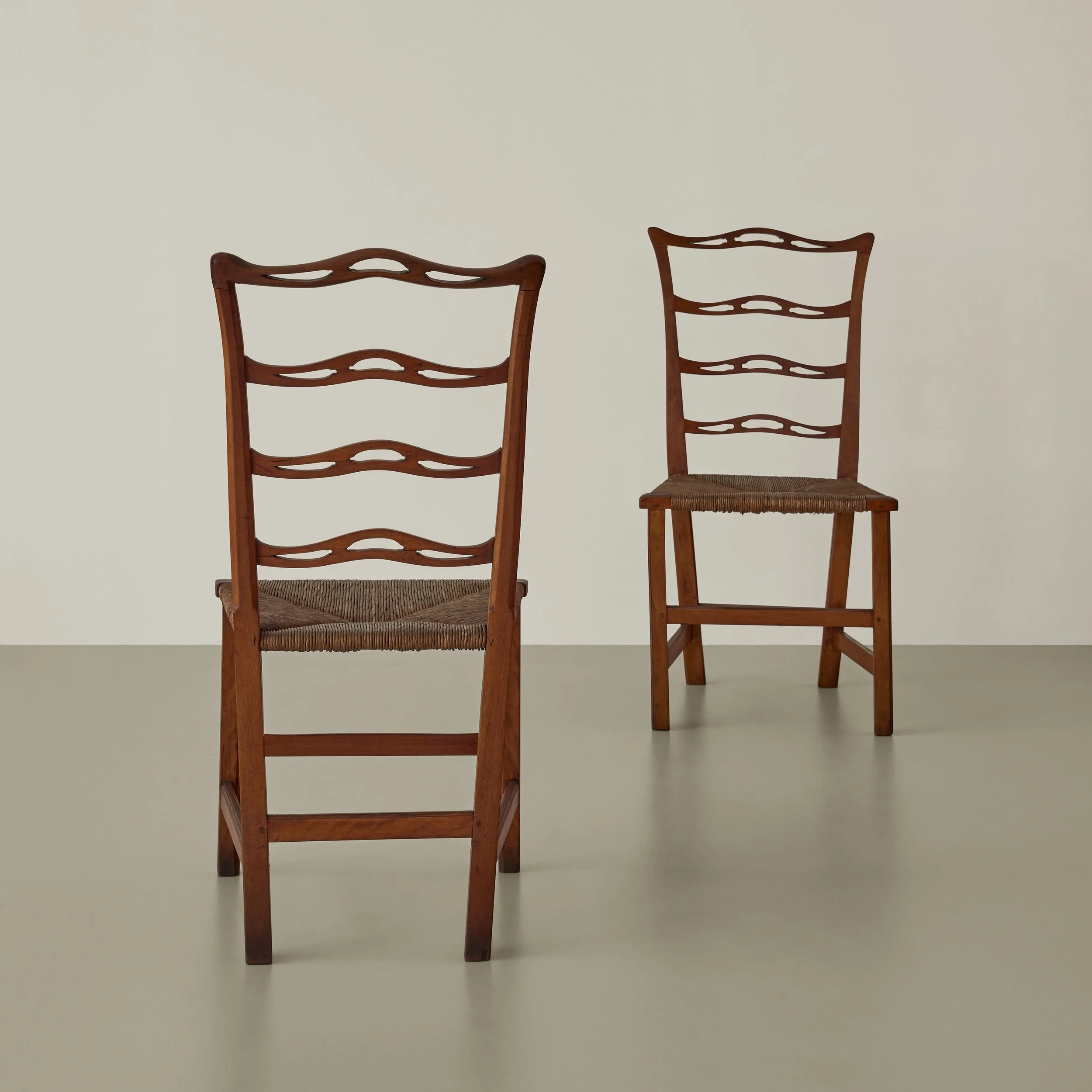 Pair of American Chippendale style ribbon-back side chairs, mid-late 18th century