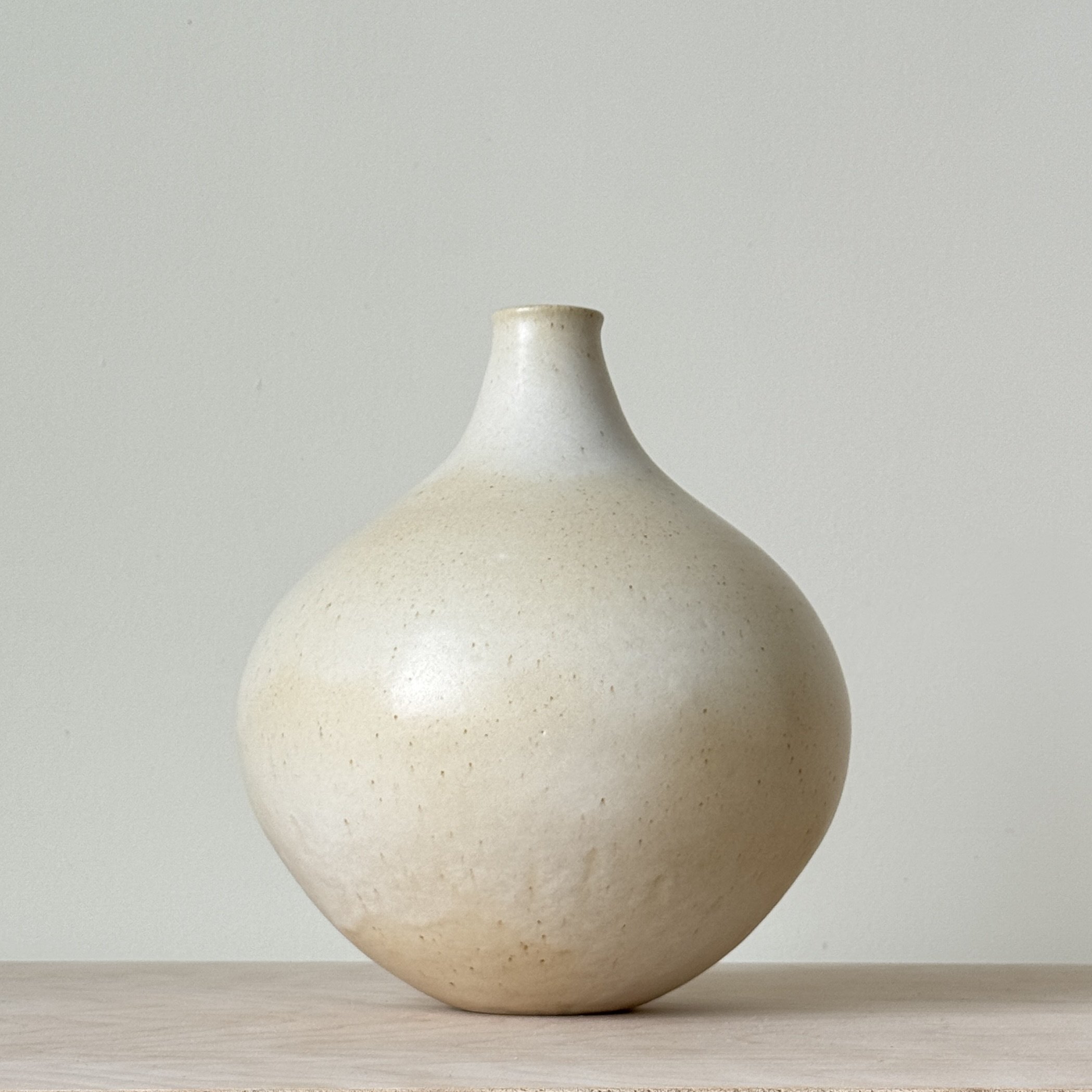 Cristina Merchán, vase, 1986