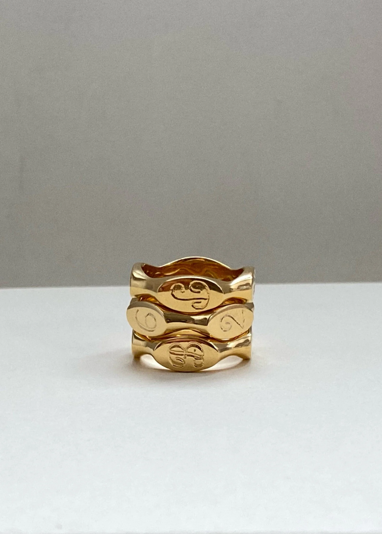 Eternity signet ring
