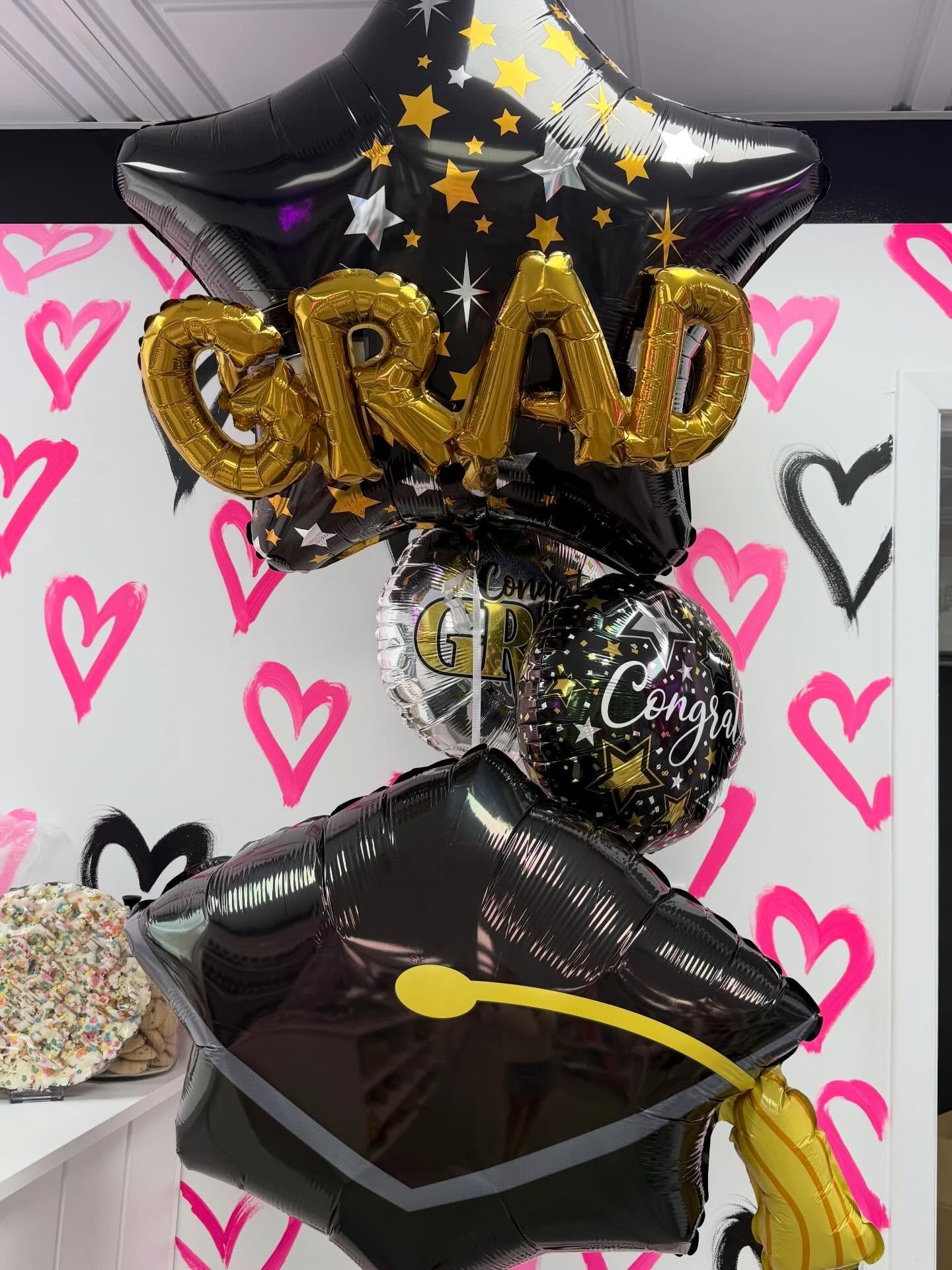 🎈🎓Grad Season 🎓🎈

#graduationday #gradseason #gradballoons #graduate #balloons