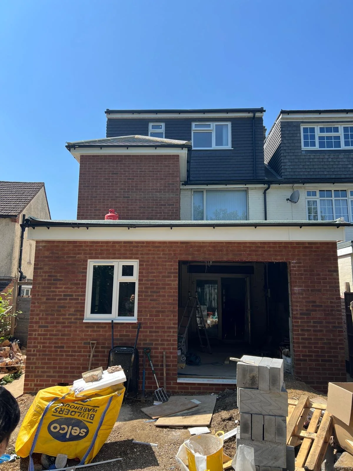 Oranssi project: slat roof