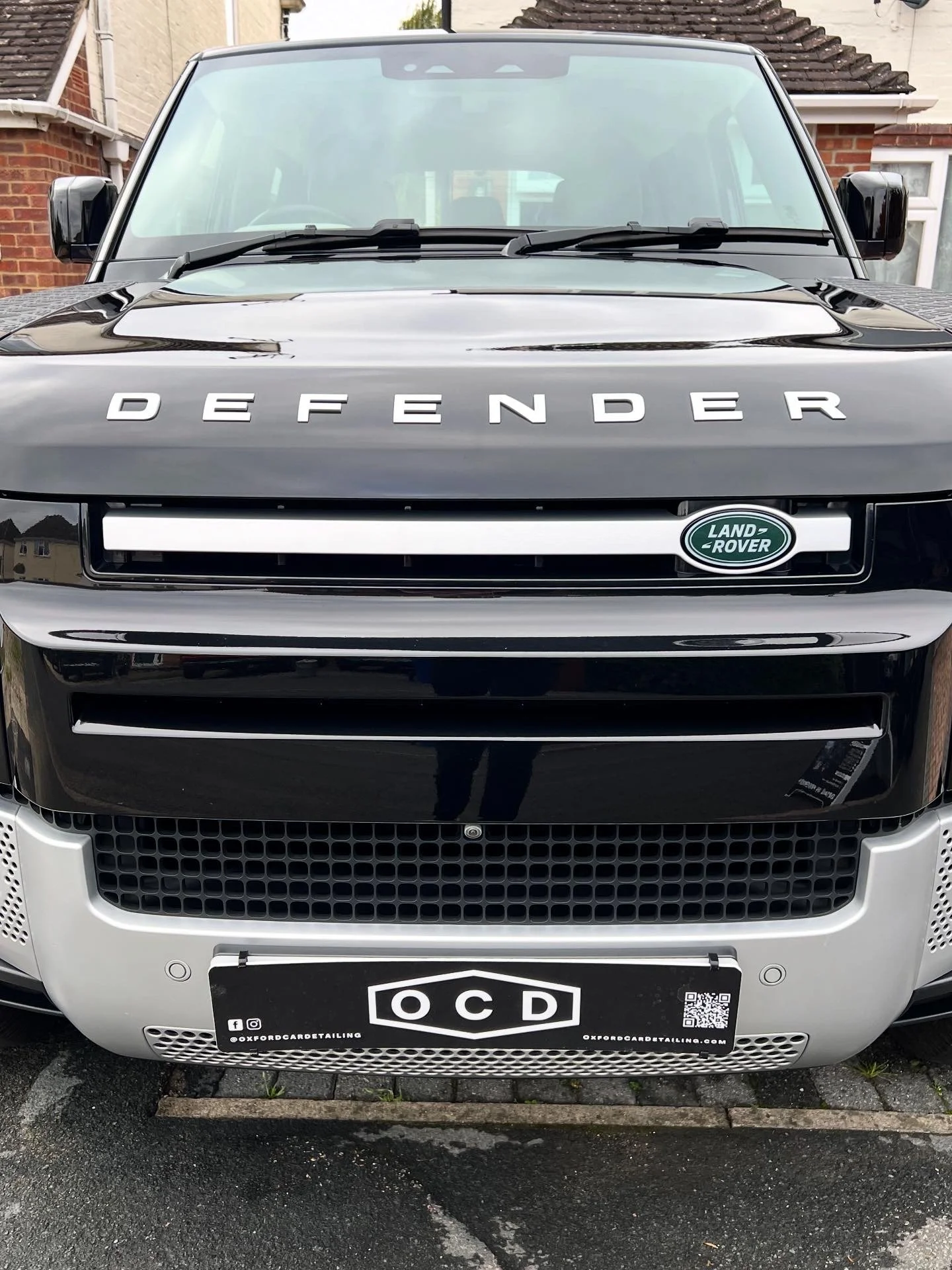 Land Rover Defender car after full valet and detail and ceramic coating.