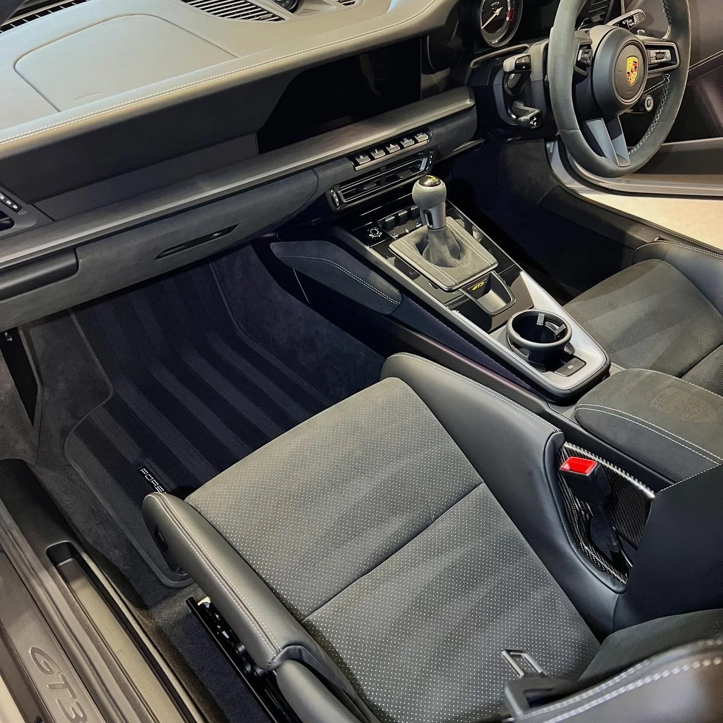 Interior of a Porsche GT3 car after a full detail valet by Oxford Car Detailing.