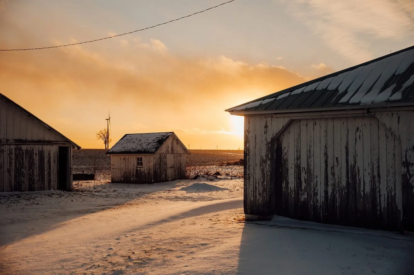 It is going to get so cold, but it sure is pretty. 🧡 #iowa #winter #sunset