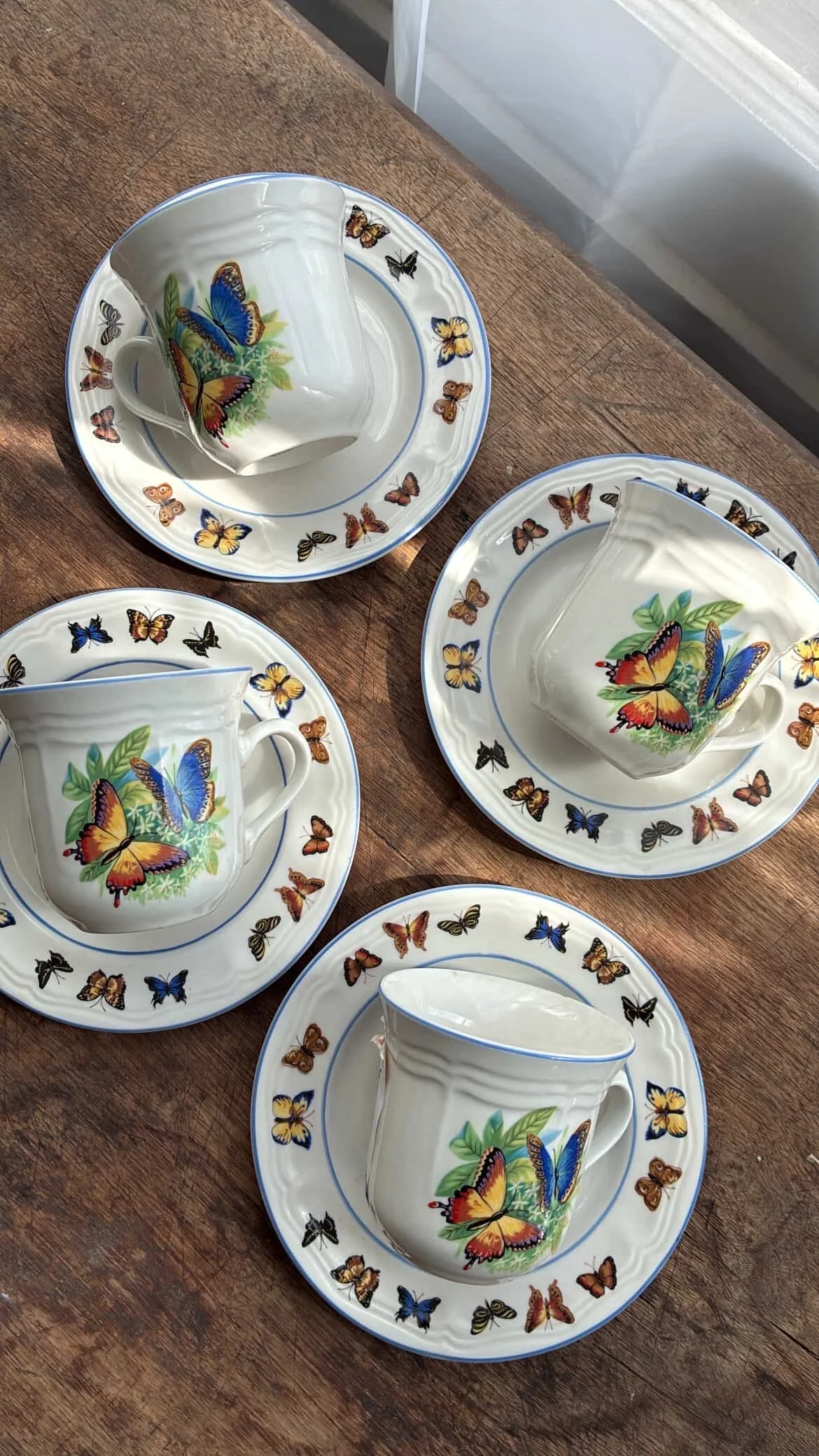 RESERVED - Set of 4 Butterflies Mugs & Plates