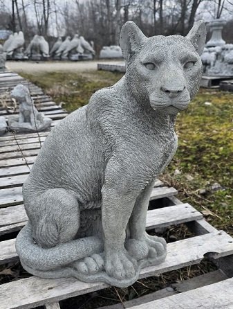 AM631 MOUNTAIN LION SITTING $75
